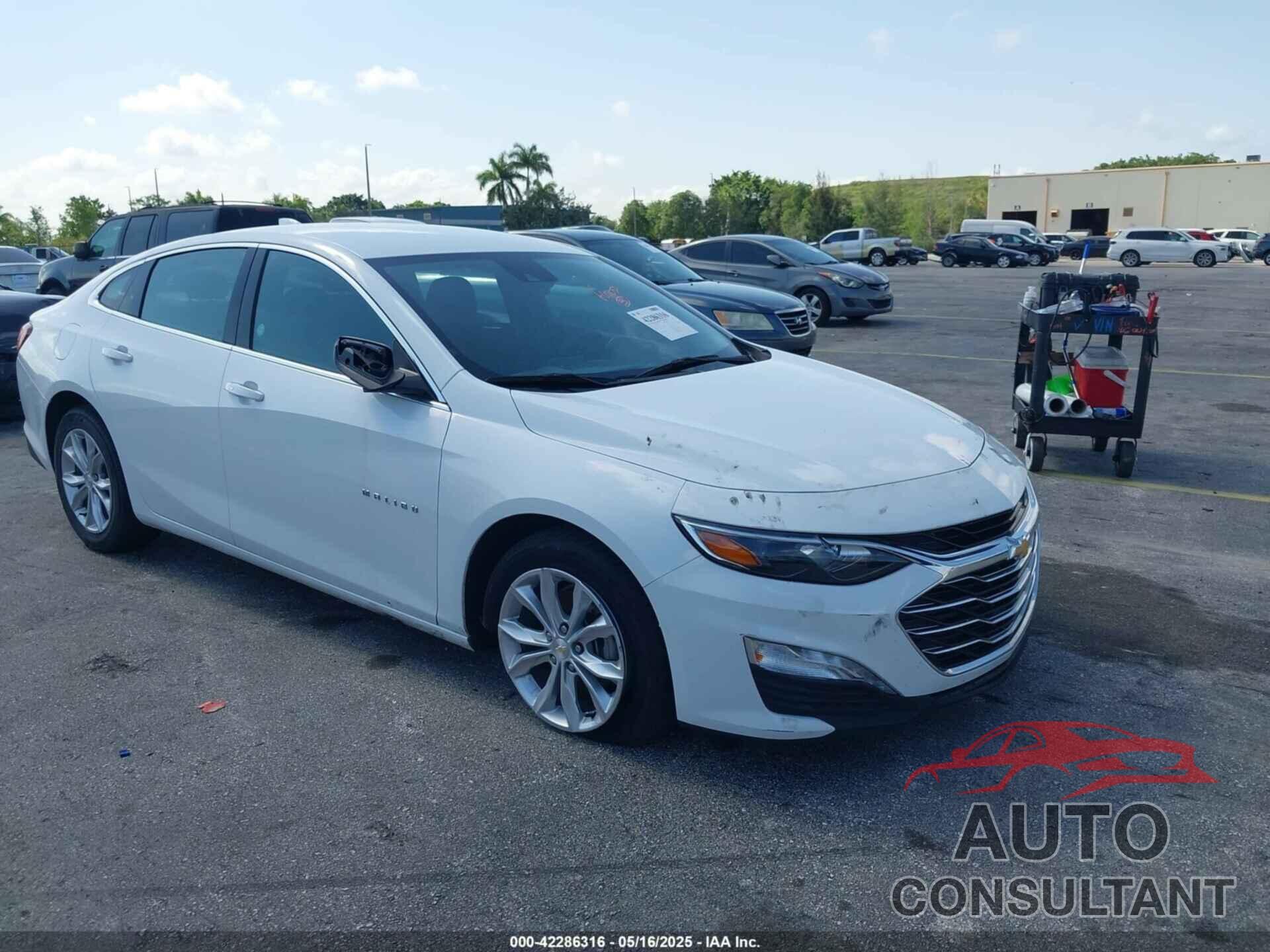 CHEVROLET MALIBU 2023 - 1G1ZD5ST7PF215214