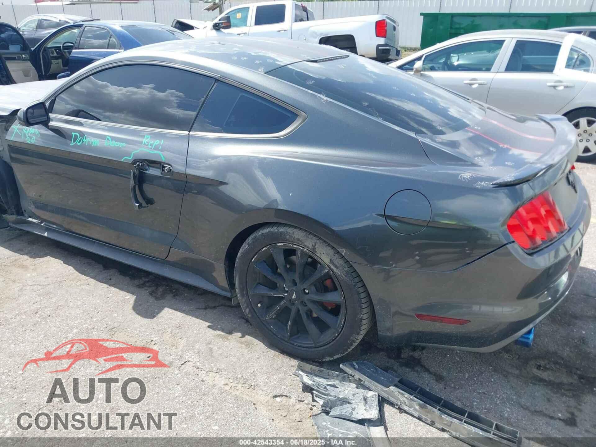 FORD MUSTANG 2016 - 1FA6P8AM5G5256255