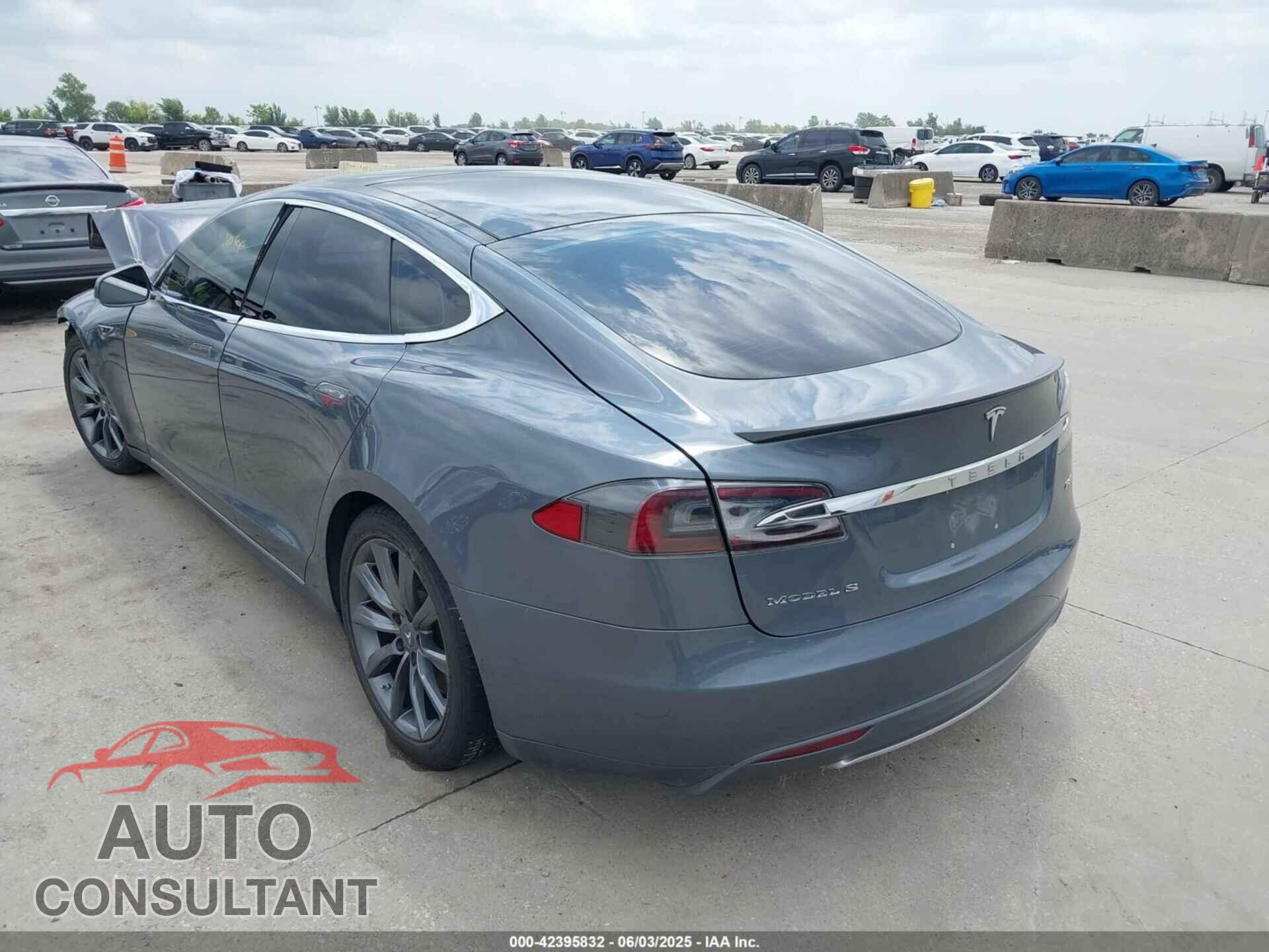 TESLA MODEL S 2013 - 5YJSA1DP2DFP07997