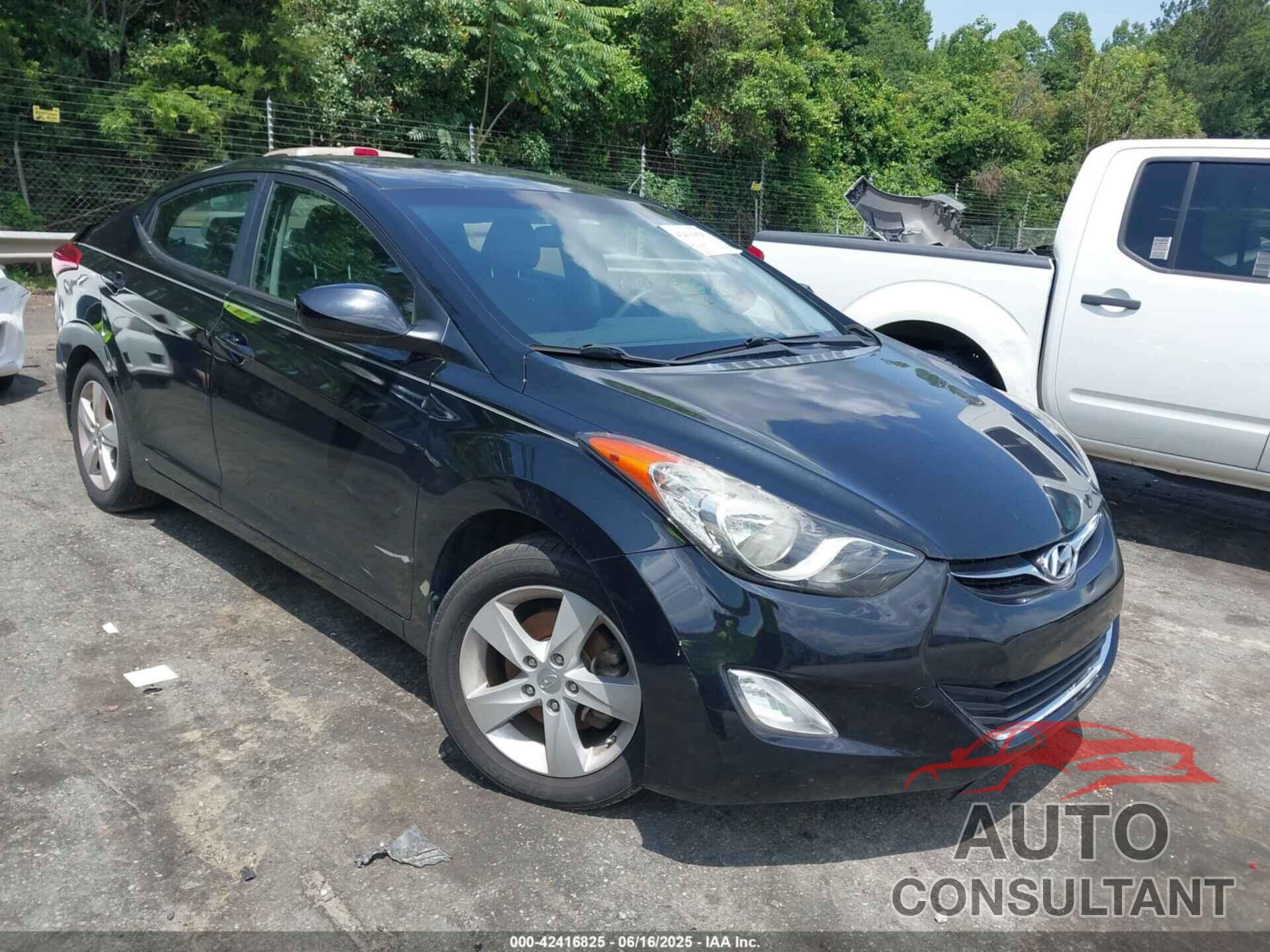 HYUNDAI ELANTRA 2013 - KMHDH4AE0DU554385