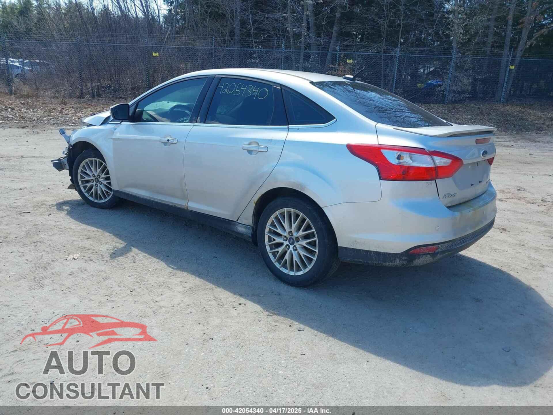 FORD FOCUS 2013 - 1FADP3J27DL338486