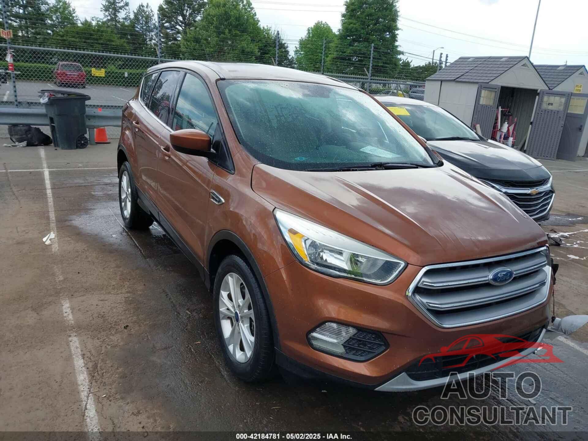 FORD ESCAPE 2017 - 1FMCU0G90HUB73023