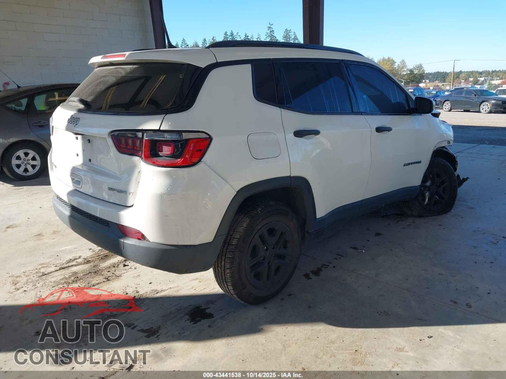 JEEP COMPASS 2018 - 3C4NJDAB2JT223249