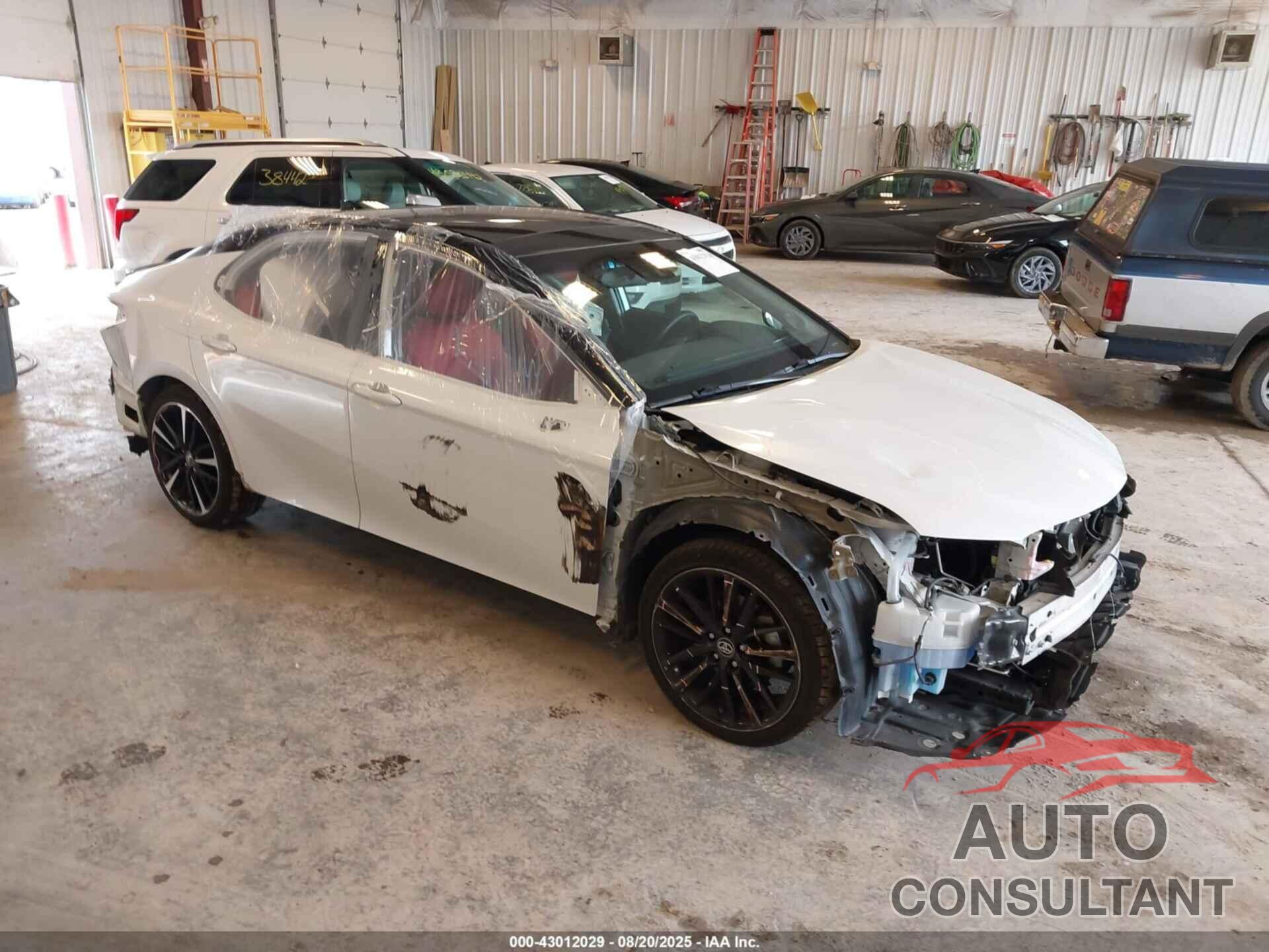 TOYOTA CAMRY 2019 - 4T1B61HK7KU262298