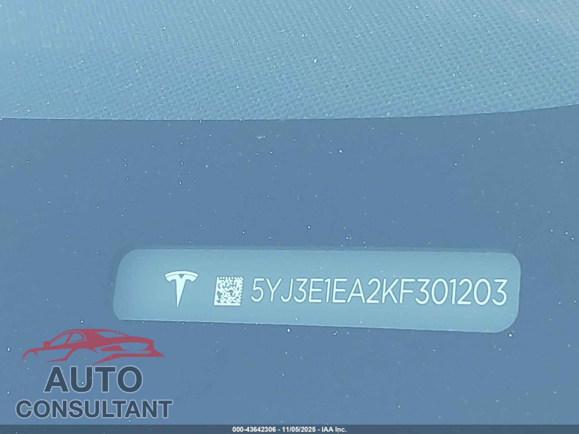TESLA MODEL 3 2019 - 5YJ3E1EA2KF301203
