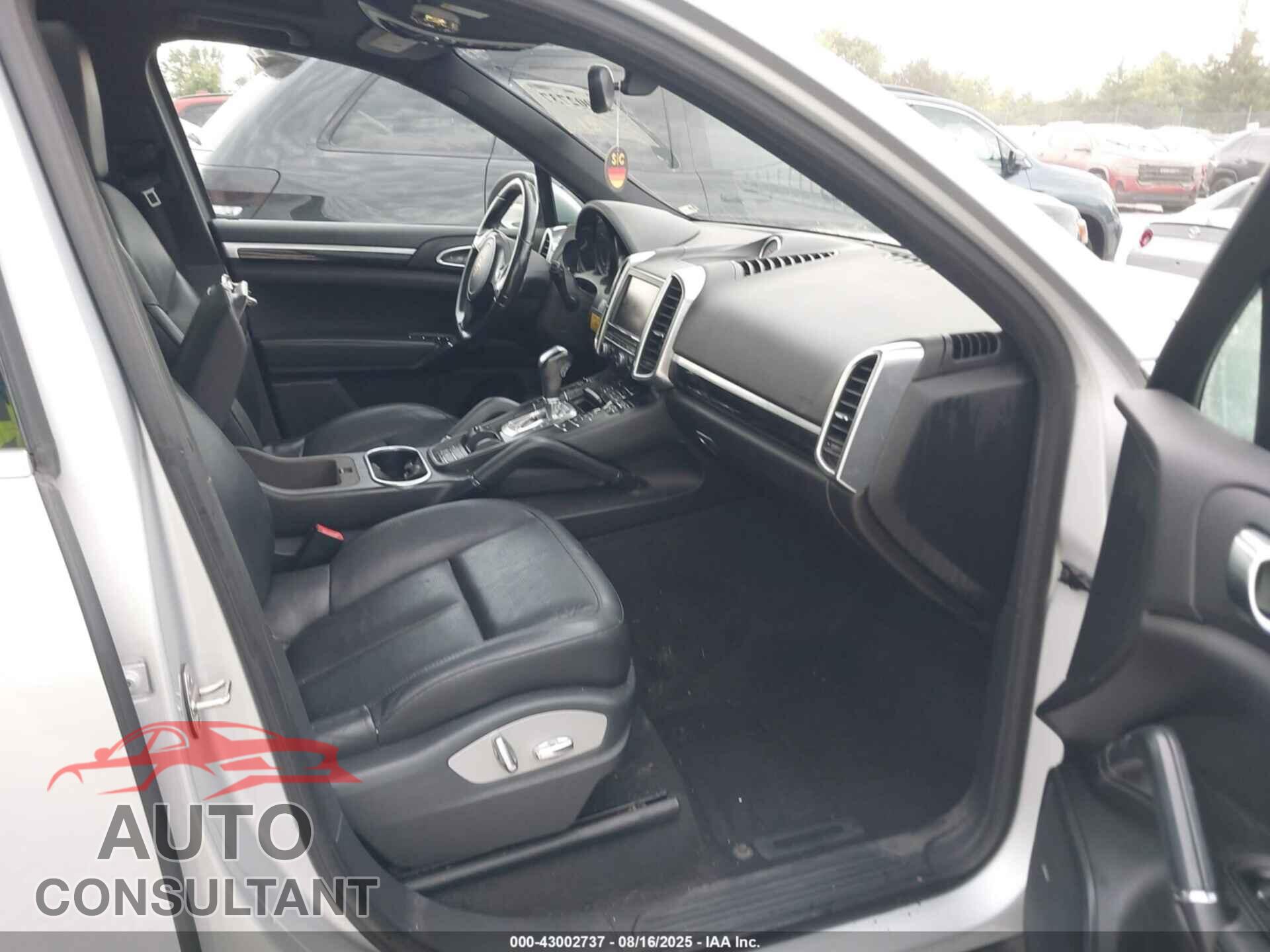 PORSCHE CAYENNE 2013 - WP1AF2A2XDLA29331