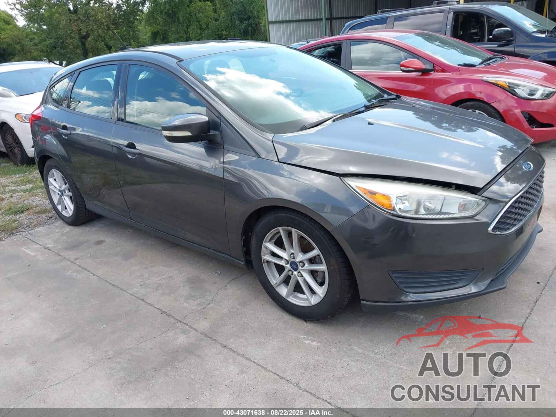 FORD FOCUS 2015 - 1FADP3K26FL351327