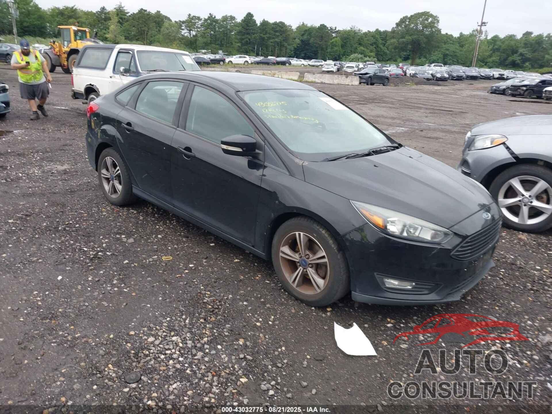 FORD FOCUS 2017 - 1FADP3FE8HL281157