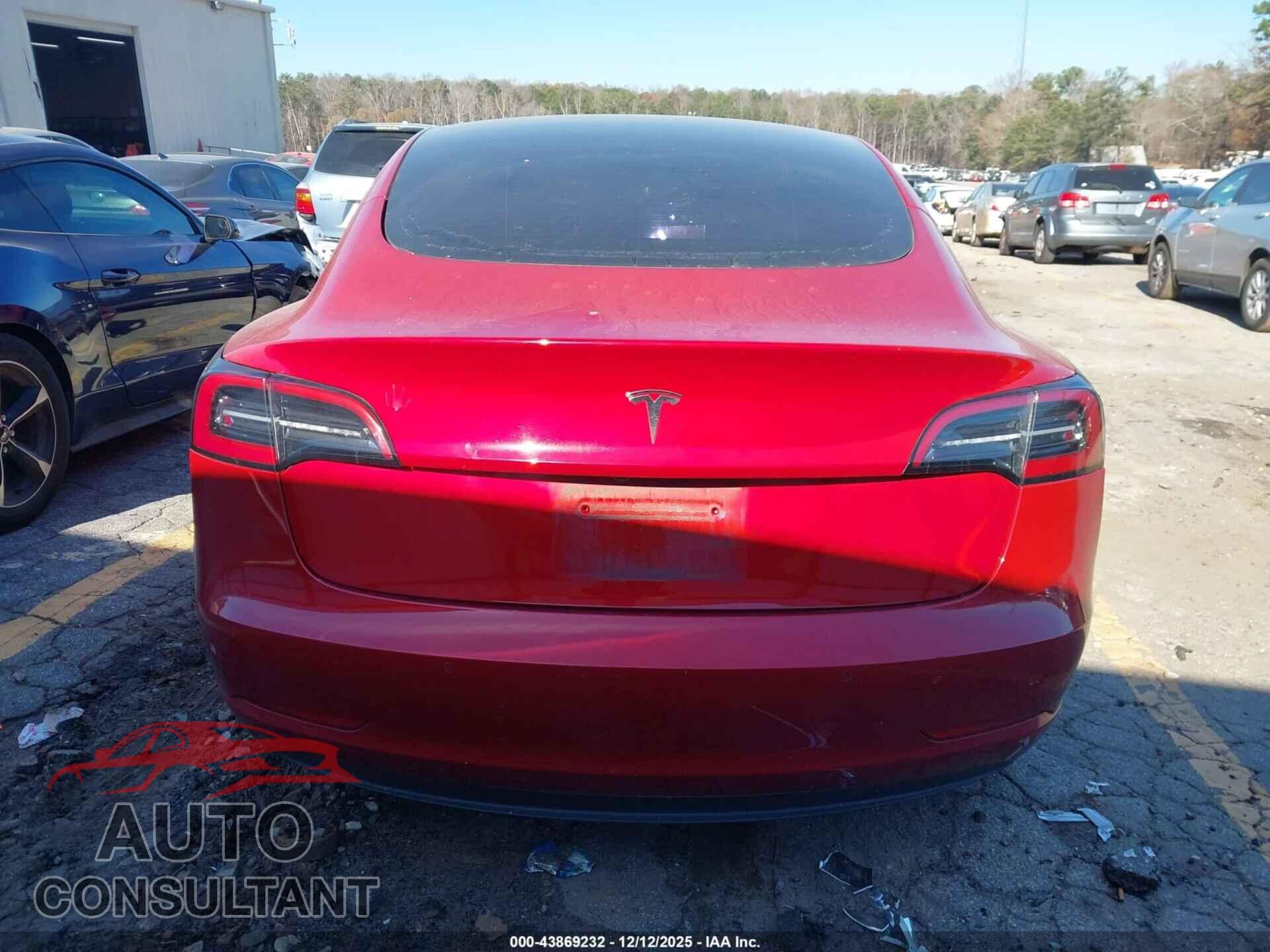 TESLA MODEL 3 2021 - 5YJ3E1EA5MF982864