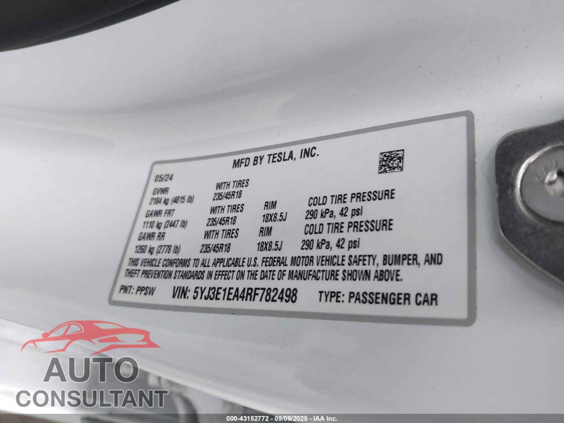 TESLA MODEL 3 2024 - 5YJ3E1EA4RF782498