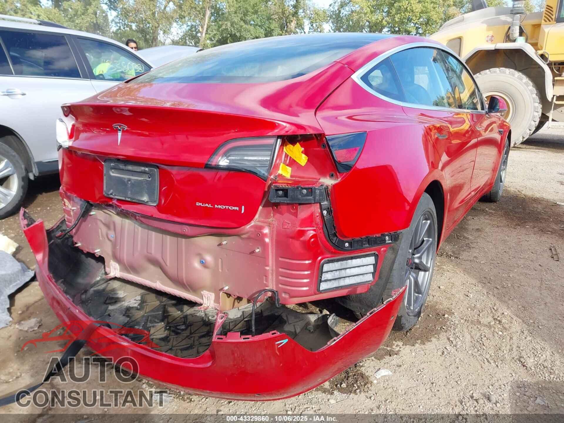TESLA MODEL 3 2019 - 5YJ3E1EB0KF210617