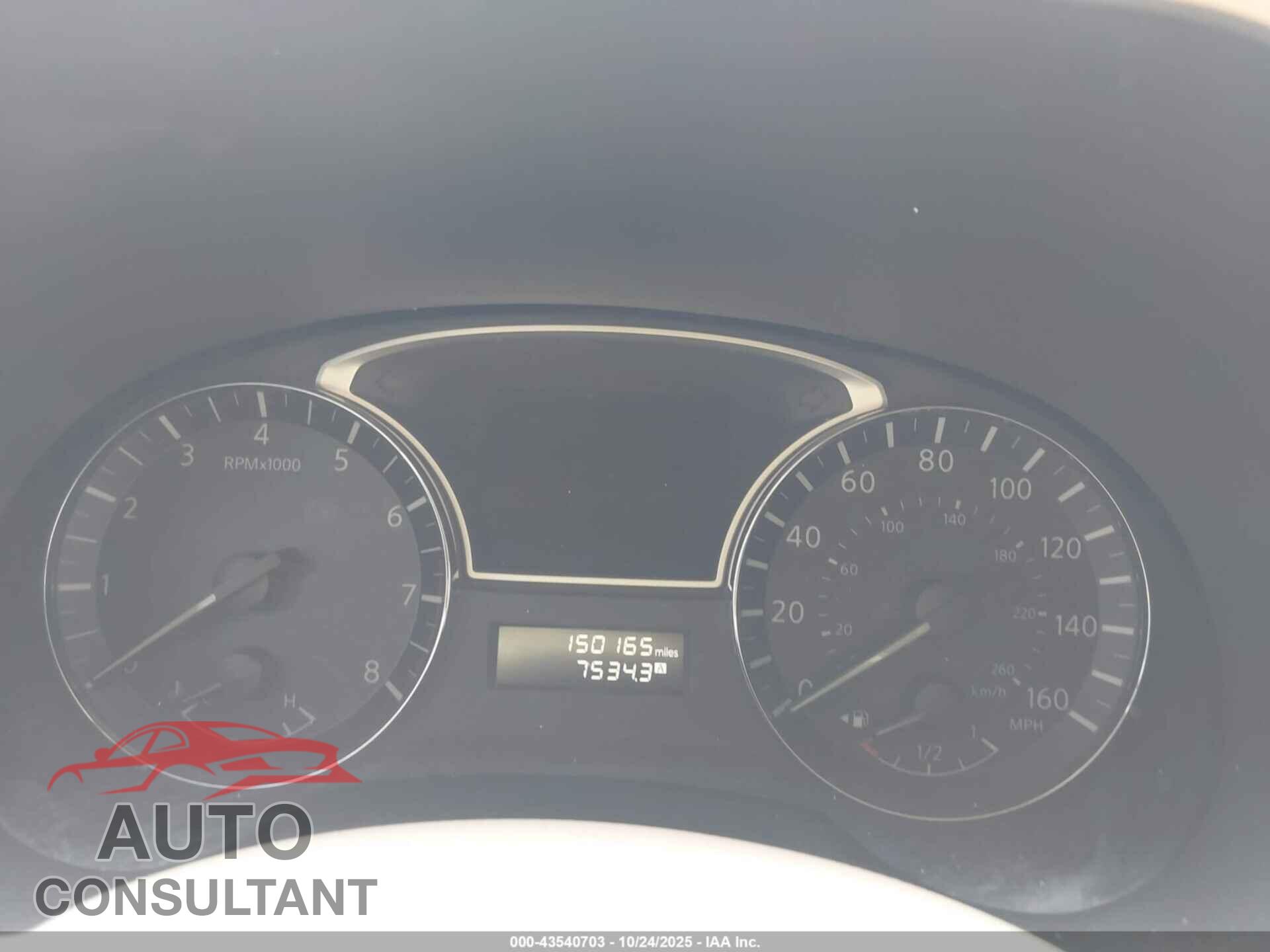NISSAN PATHFINDER 2015 - 5N1AR2MN0FC633001