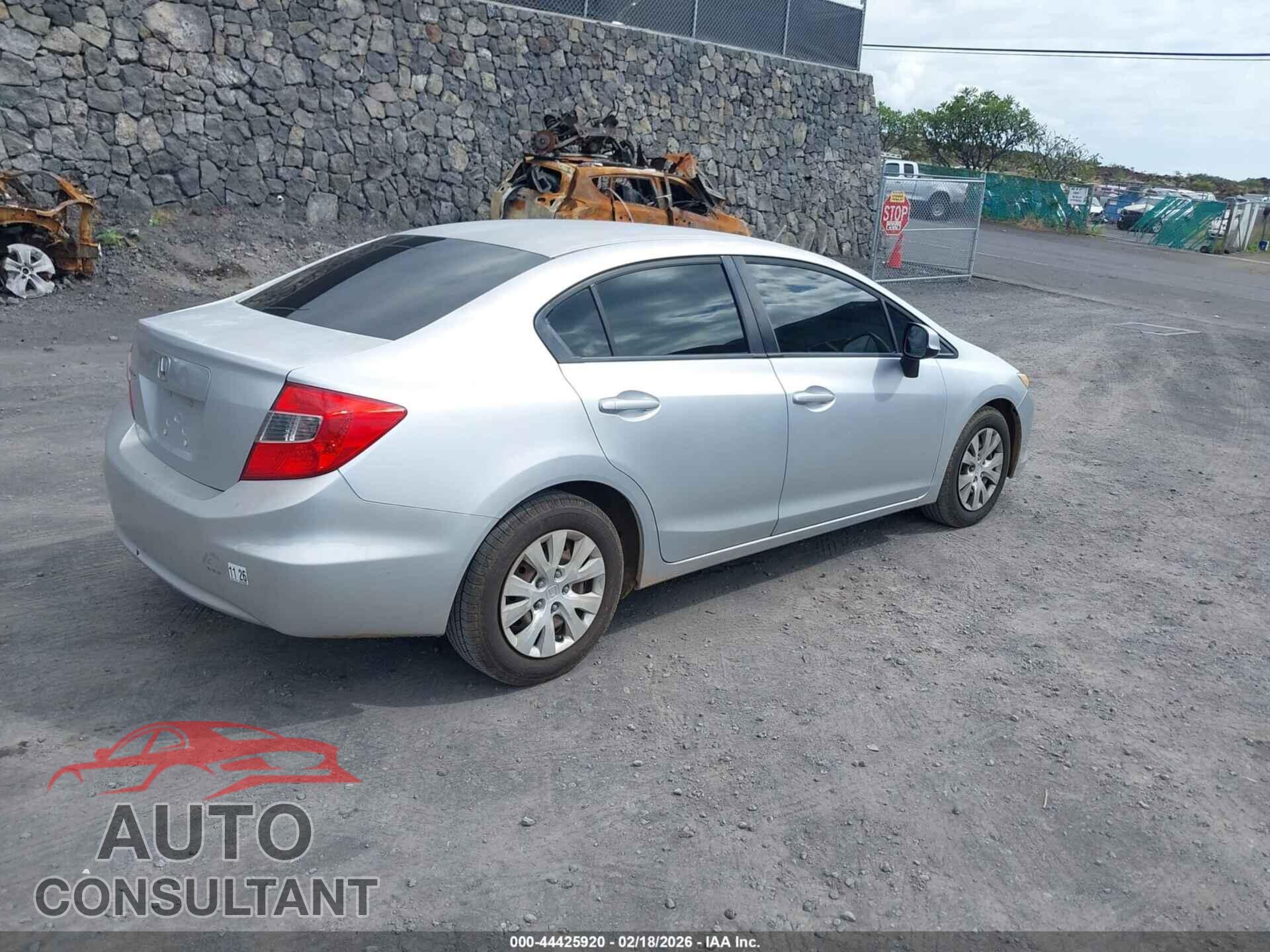 HONDA CIVIC 2012 - 2HGFB2F55CH587381