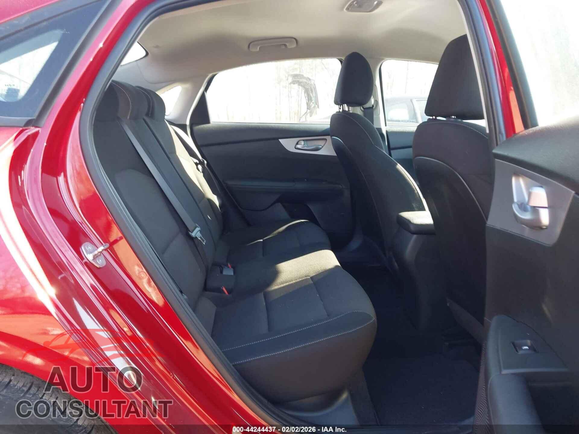 KIA FORTE 2023 - 3KPF24AD0PE628588