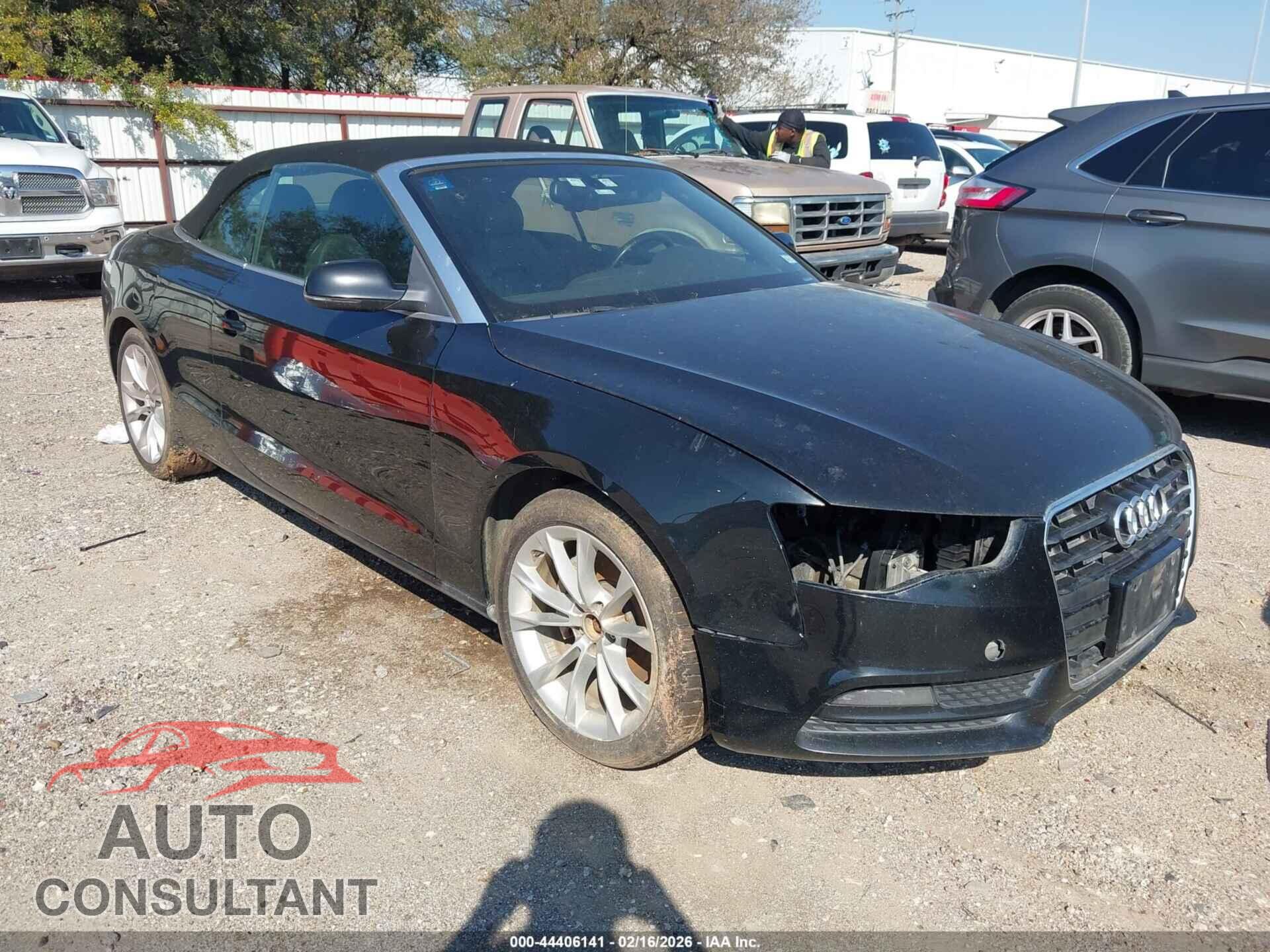 AUDI A5 2013 - WAULFAFH8DN006682