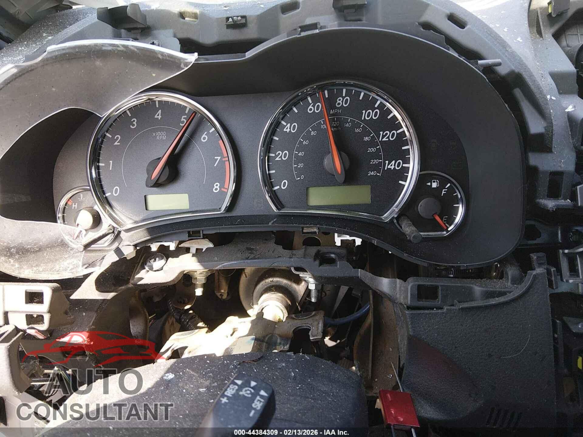 TOYOTA COROLLA 2011 - 2T1BU4EE3BC660180