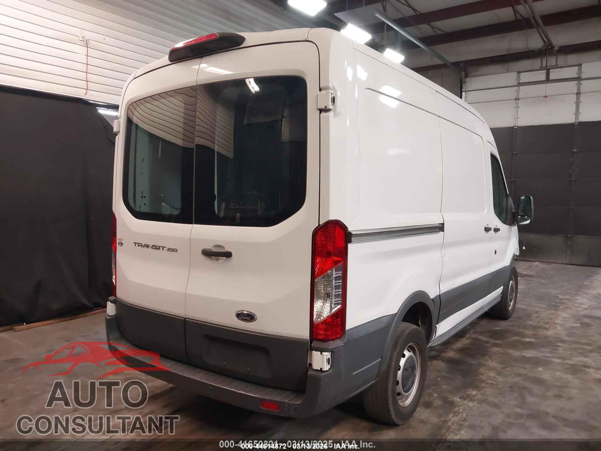 FORD TRANSIT-250 2018 - 1FTYR1CM7JKB44924