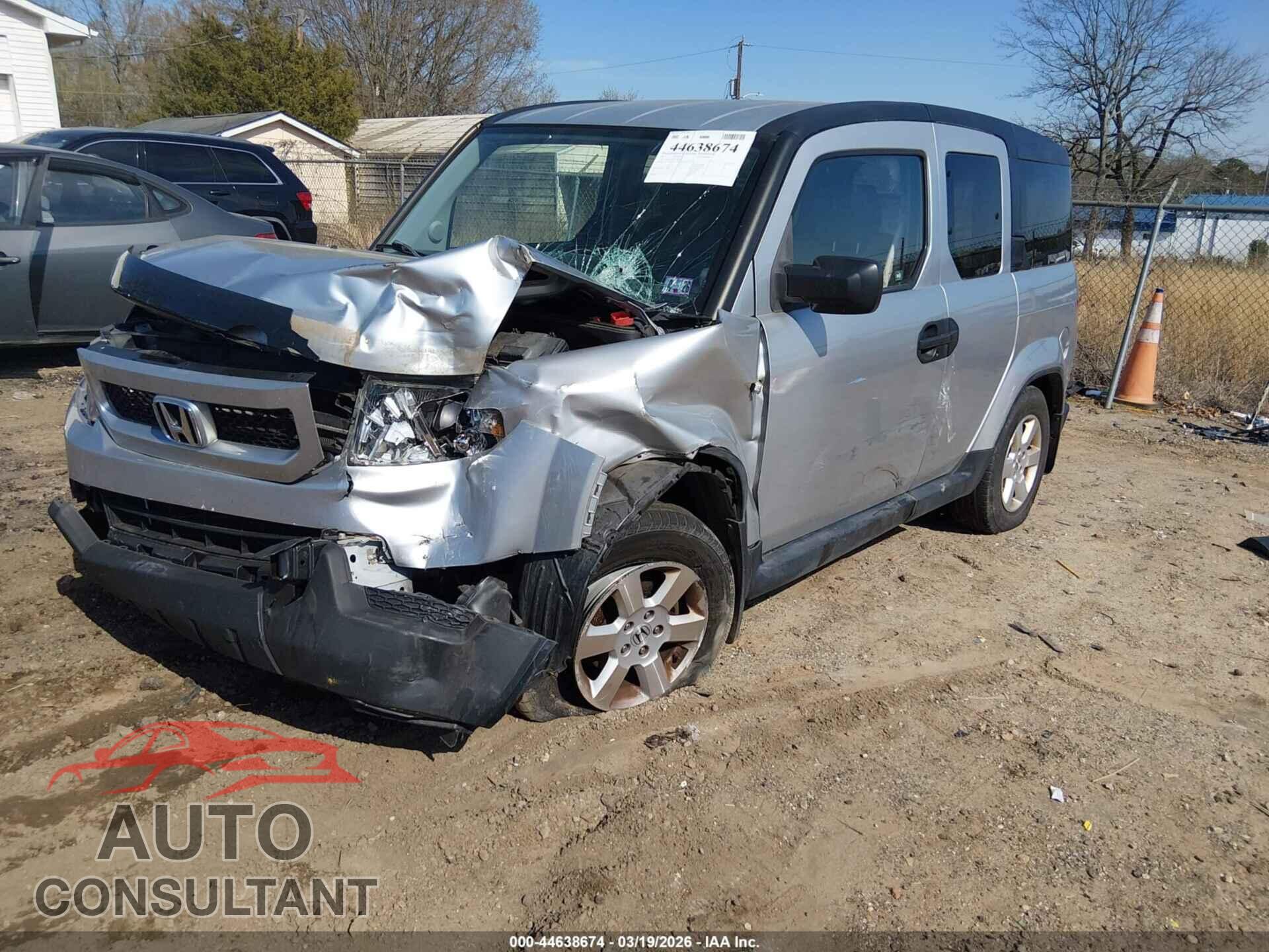 HONDA ELEMENT 2011 - 5J6YH2H77BL005622