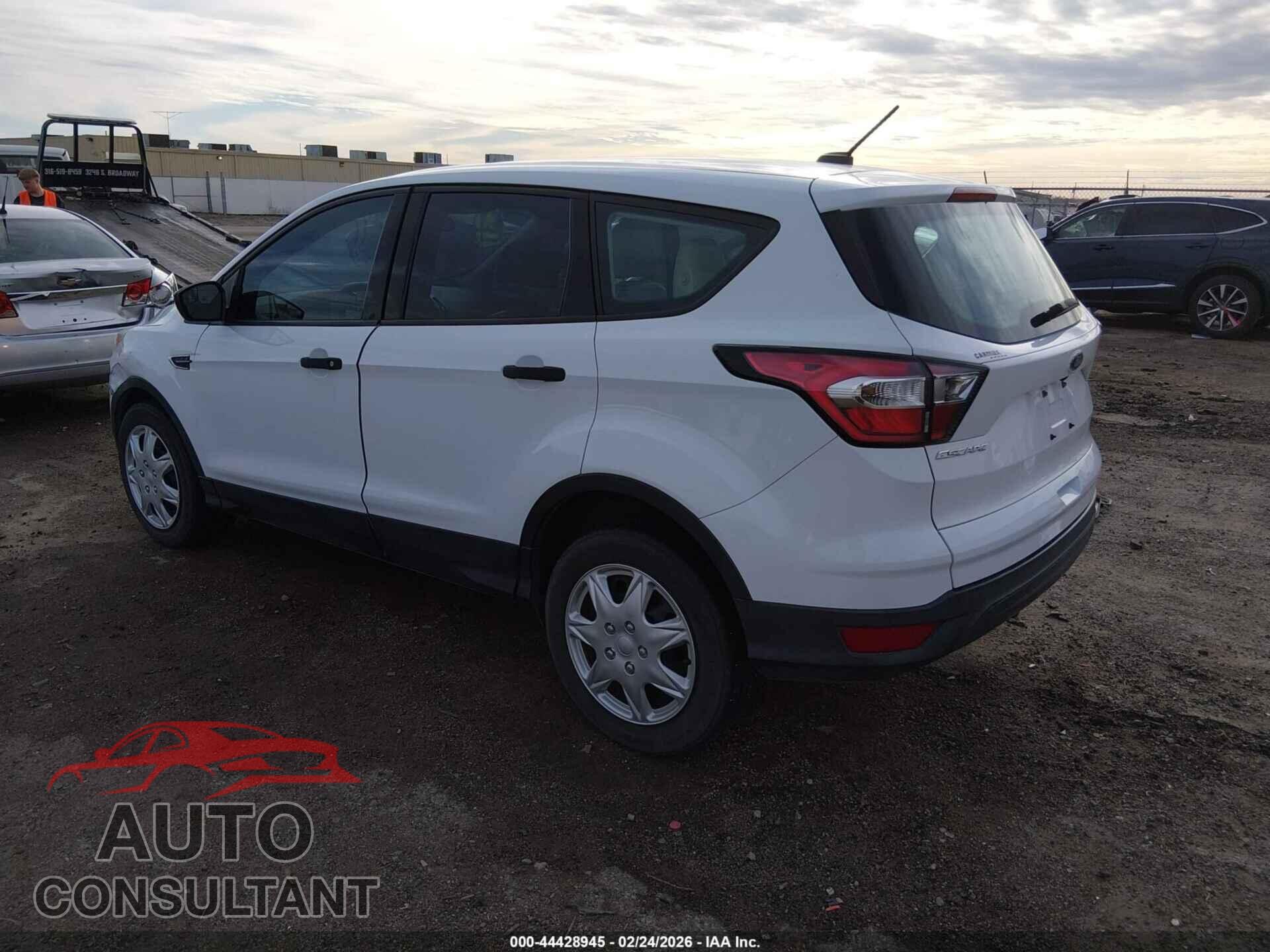 FORD ESCAPE 2017 - 1FMCU0F73HUC87243
