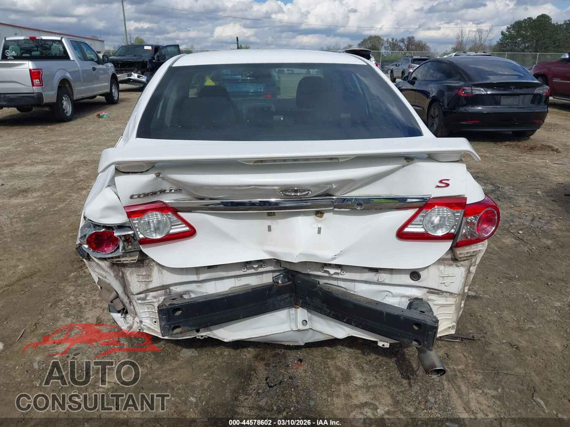TOYOTA COROLLA 2011 - 2T1BU4EEXBC613406