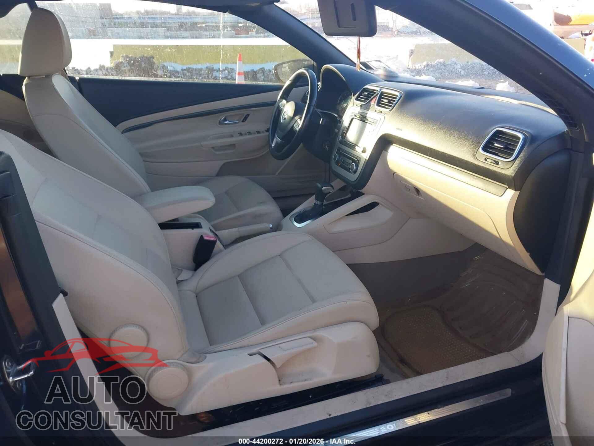 VOLKSWAGEN EOS 2011 - WVWBW7AH2BV003542