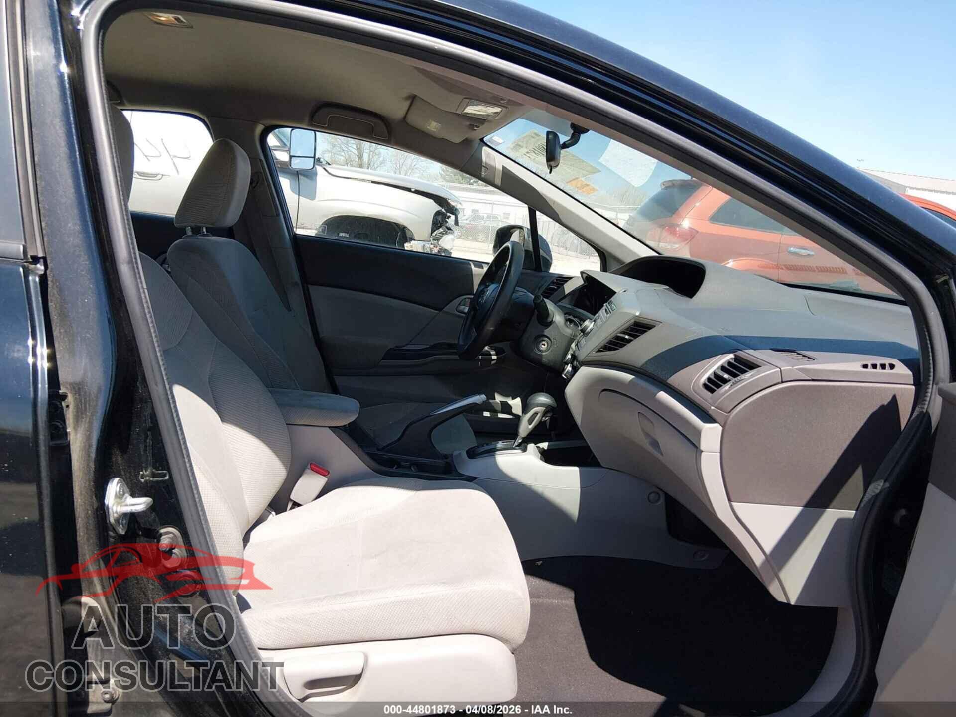 HONDA CIVIC 2012 - 2HGFB2F57CH587351