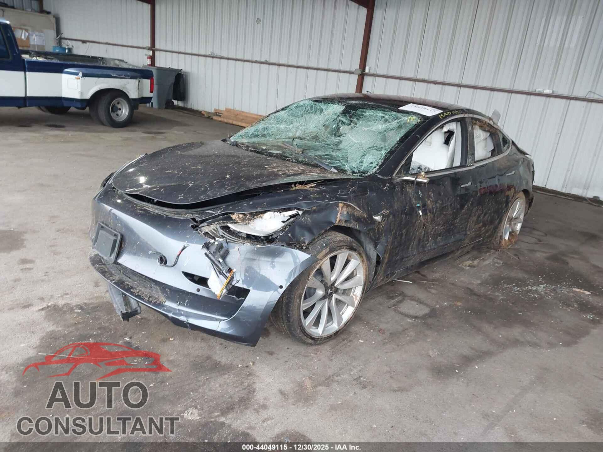 TESLA MODEL 3 2018 - 5YJ3E1EA2JF186519
