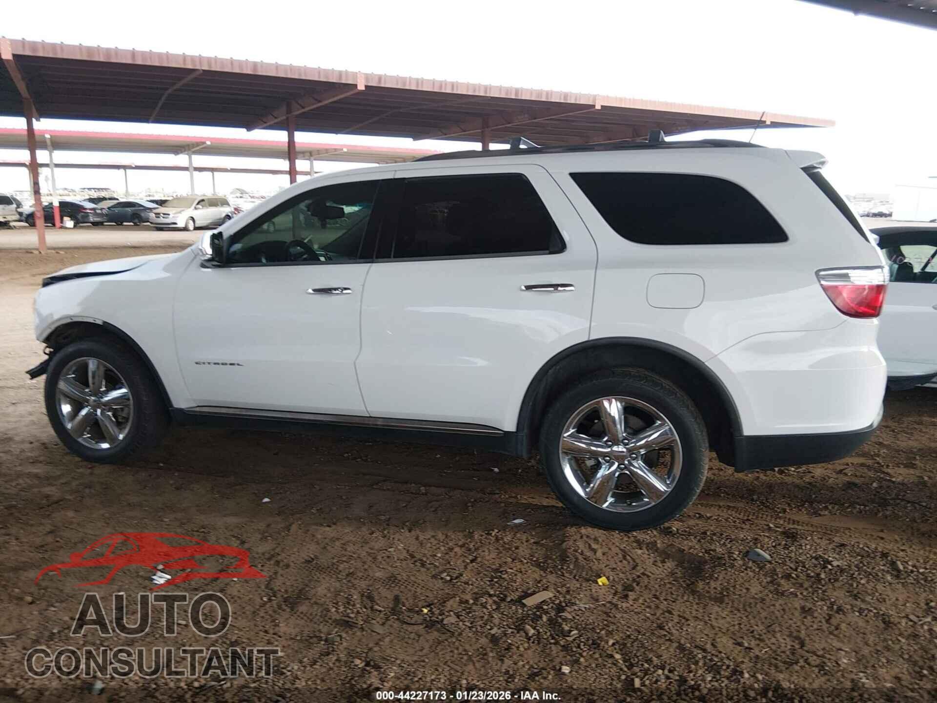 DODGE DURANGO 2013 - 1C4SDJET2DC512532