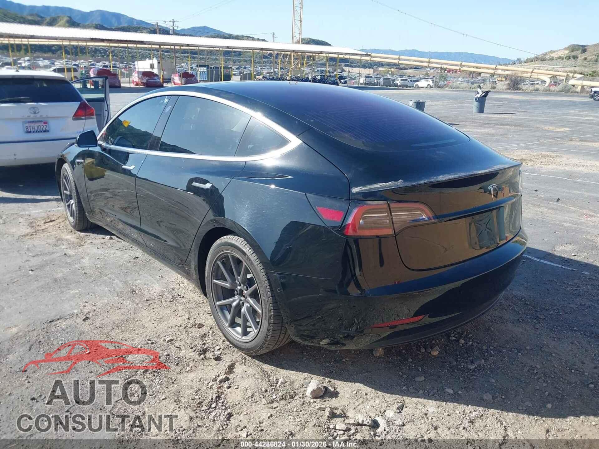 TESLA MODEL 3 2018 - 5YJ3E1EA1JF004941
