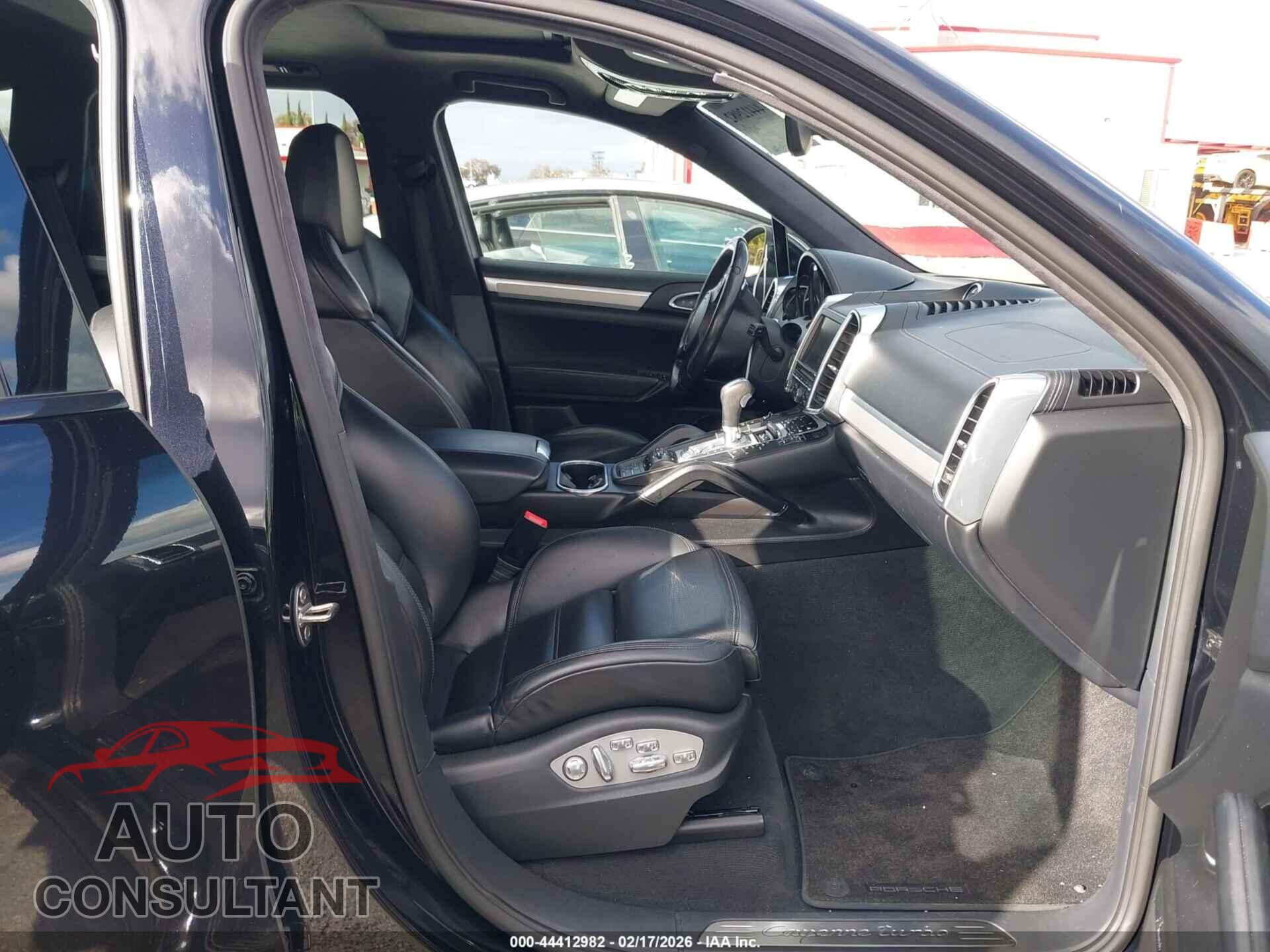 PORSCHE CAYENNE 2012 - WP1AC2A21CLA82801