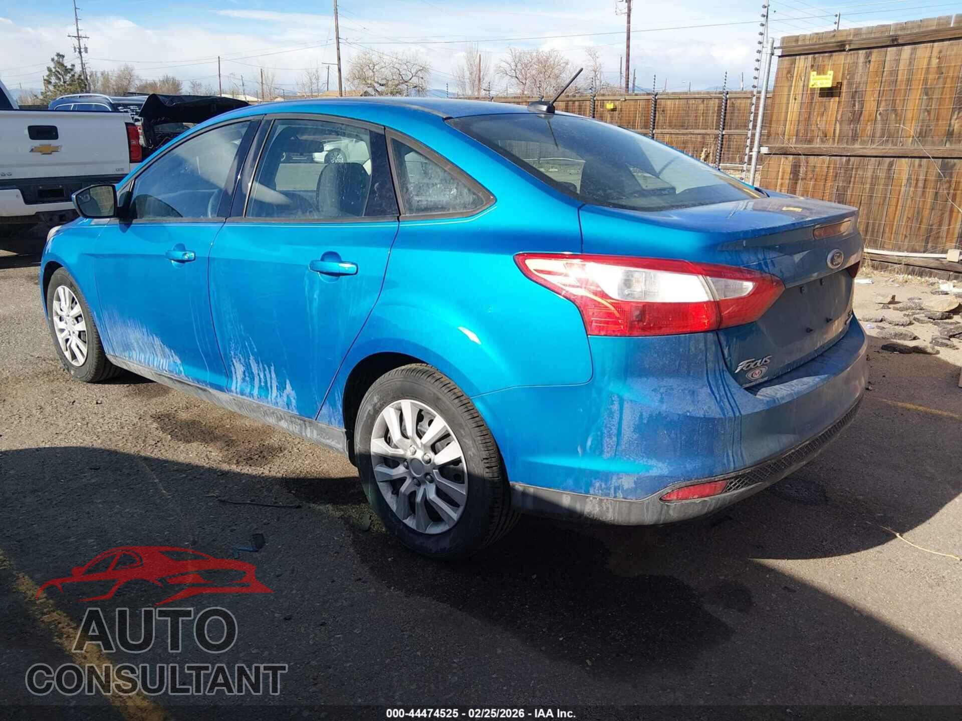 FORD FOCUS 2012 - 1FAHP3F26CL413641