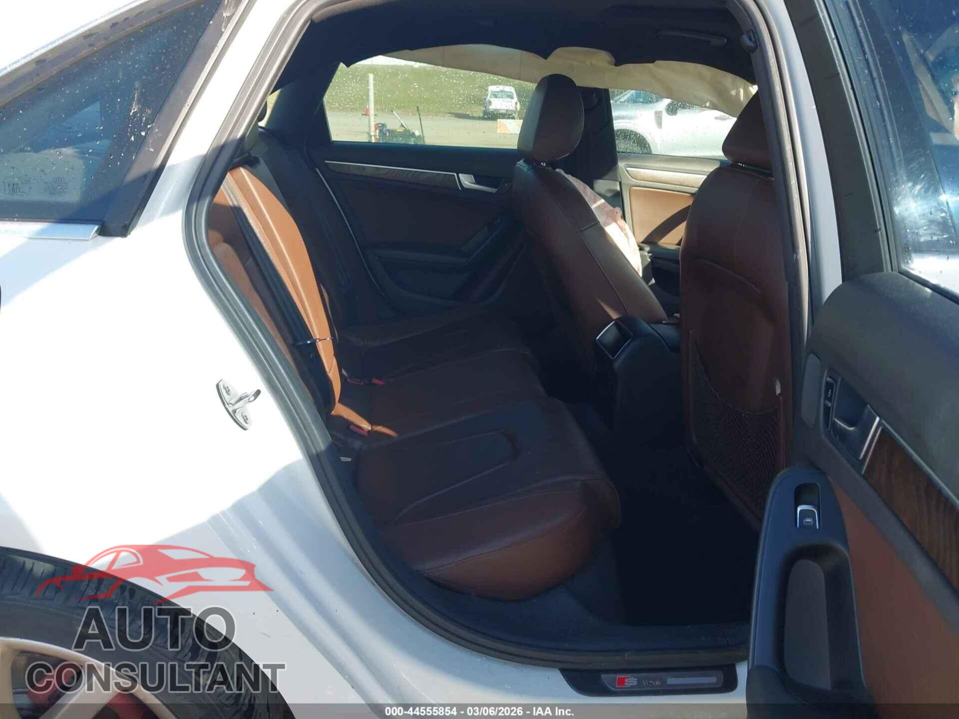 AUDI A4 2014 - WAUAFAFL8EA046832