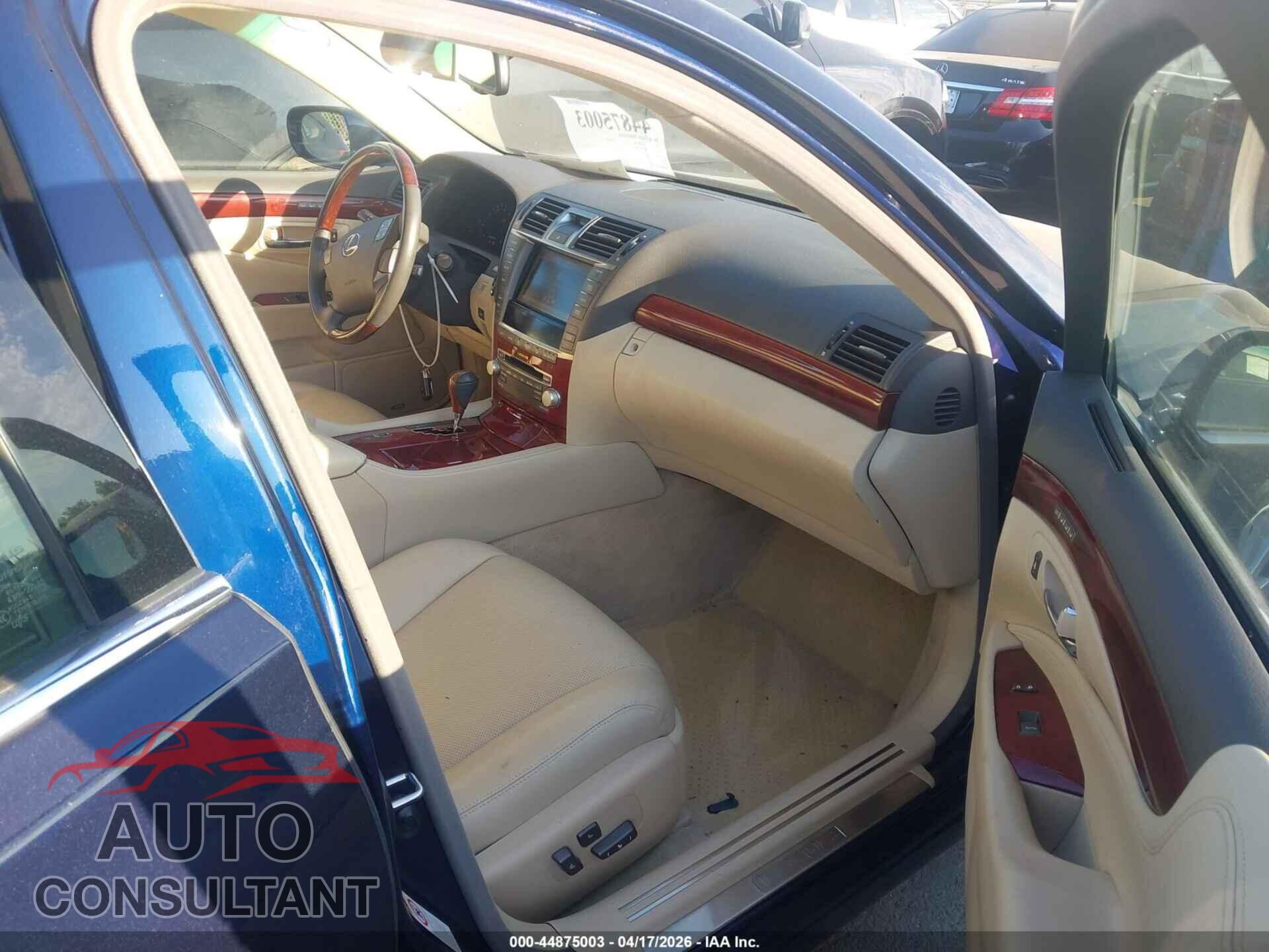LEXUS LS 460 2011 - JTHCL5EF8B5009595