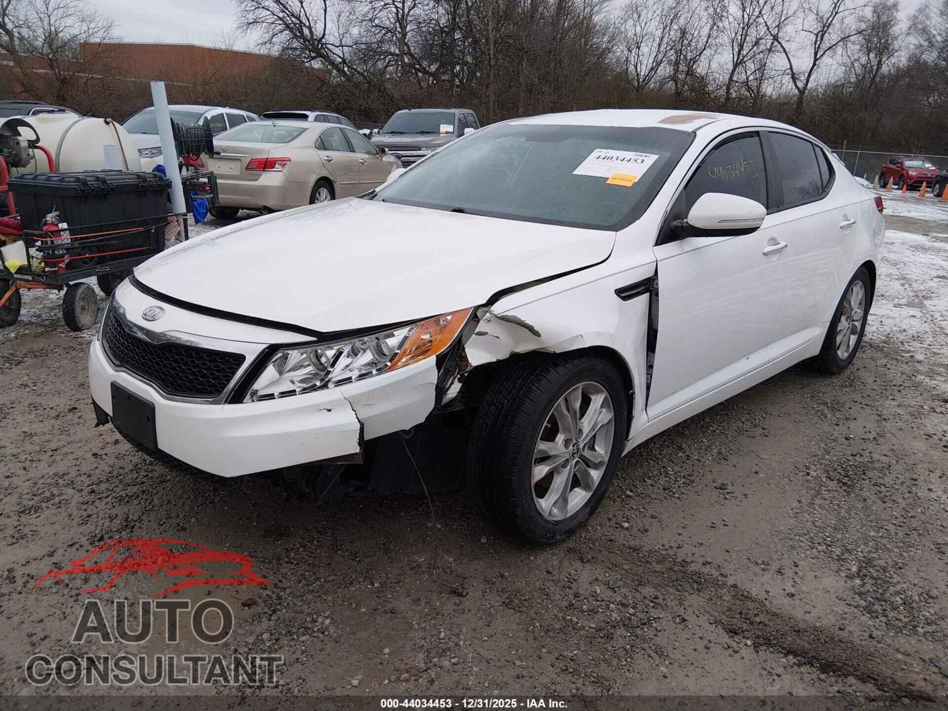 KIA OPTIMA 2011 - KNAGN4A70B5082575