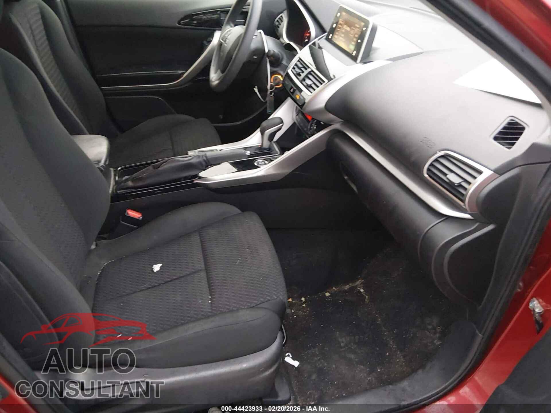 MITSUBISHI ECLIPSE CROSS 2020 - JA4AT4AA8LZ008030
