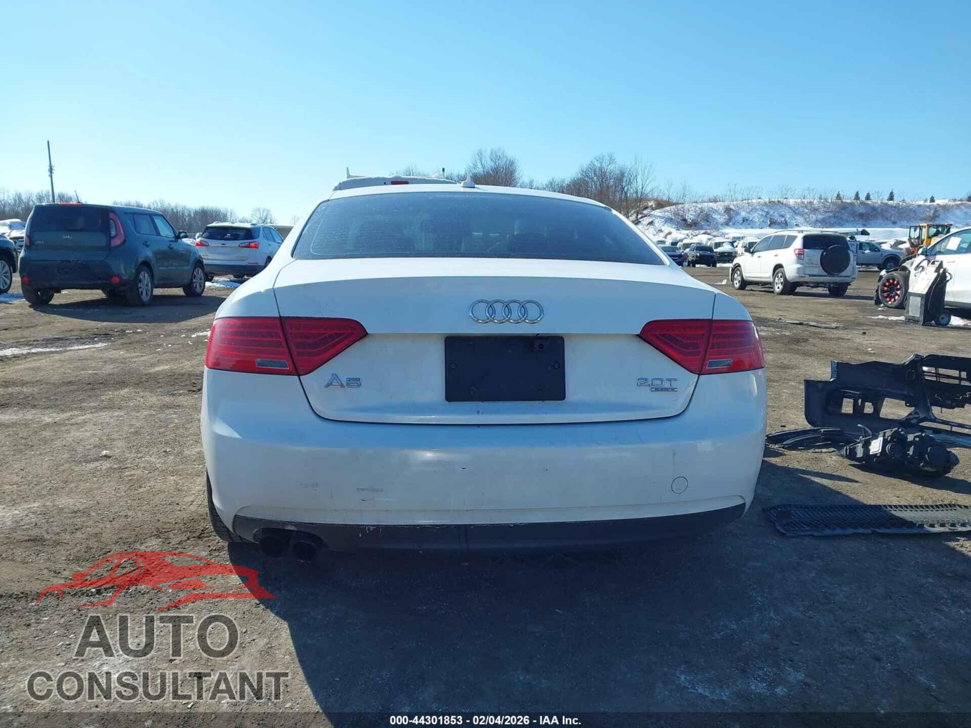 AUDI A5 2013 - WAUCFAFR0DA054211