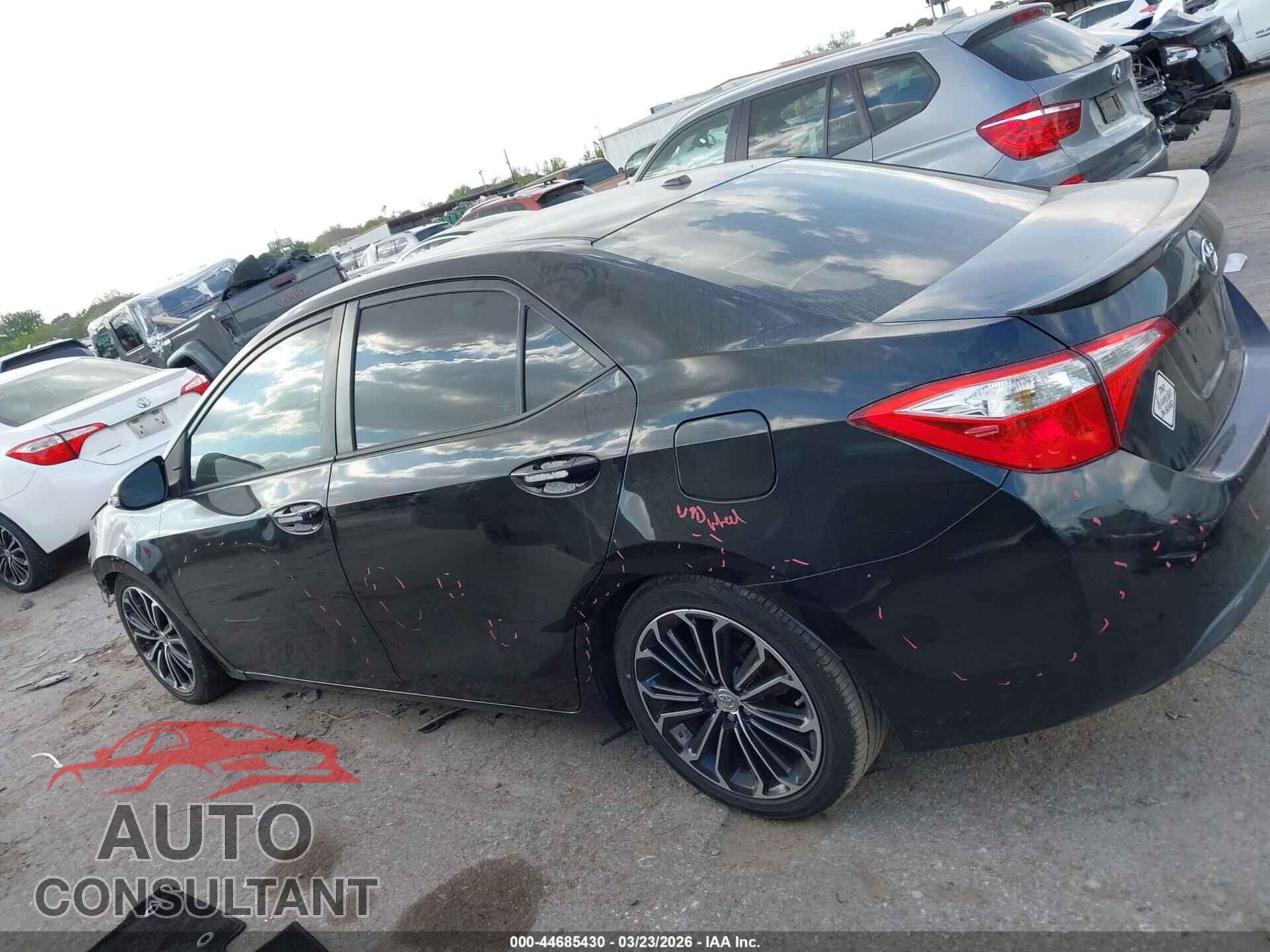 TOYOTA COROLLA 2015 - 5YFBURHE8FP227999
