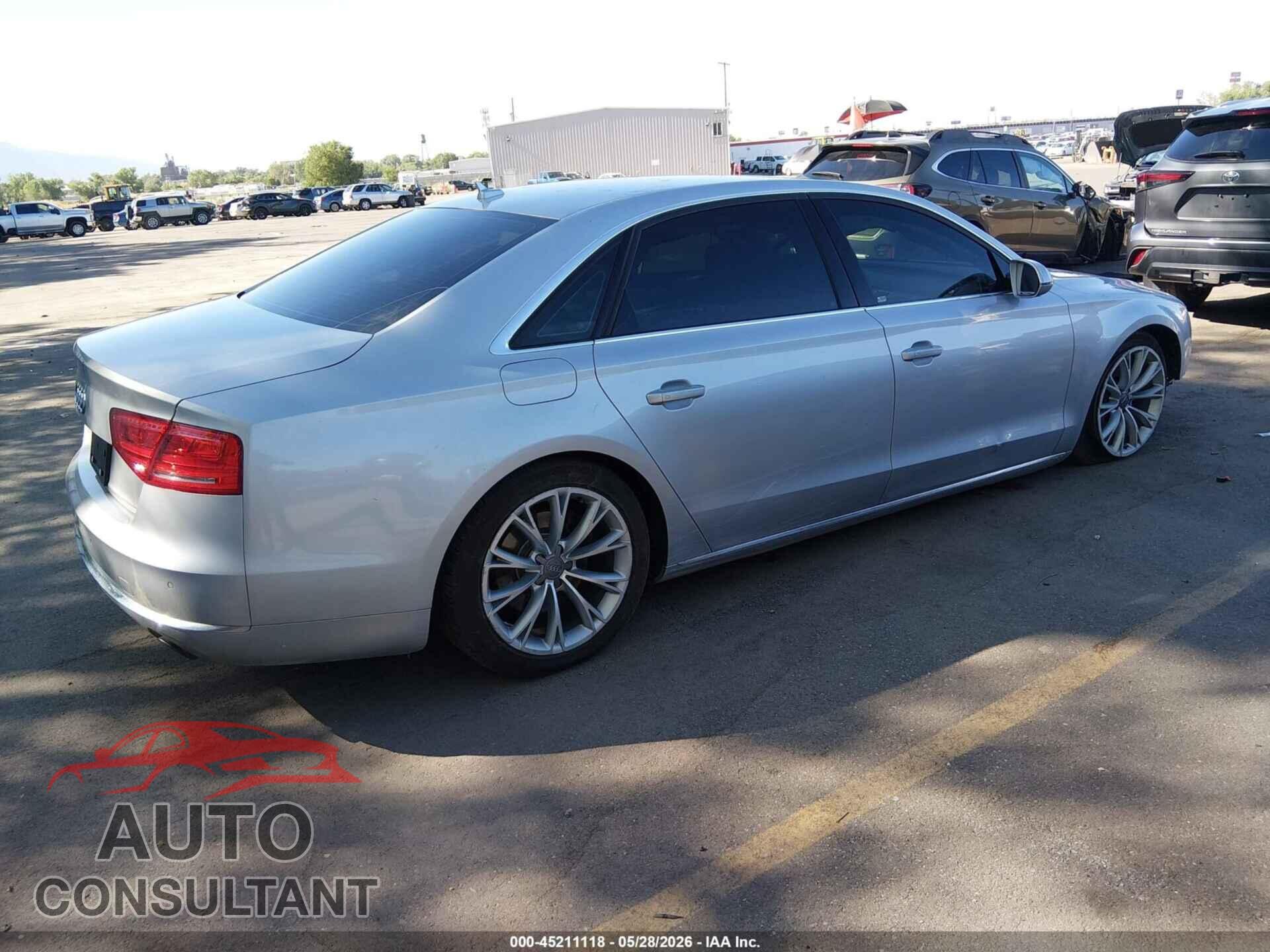 AUDI A8 L 2013 - WAURGAFD3DN032966
