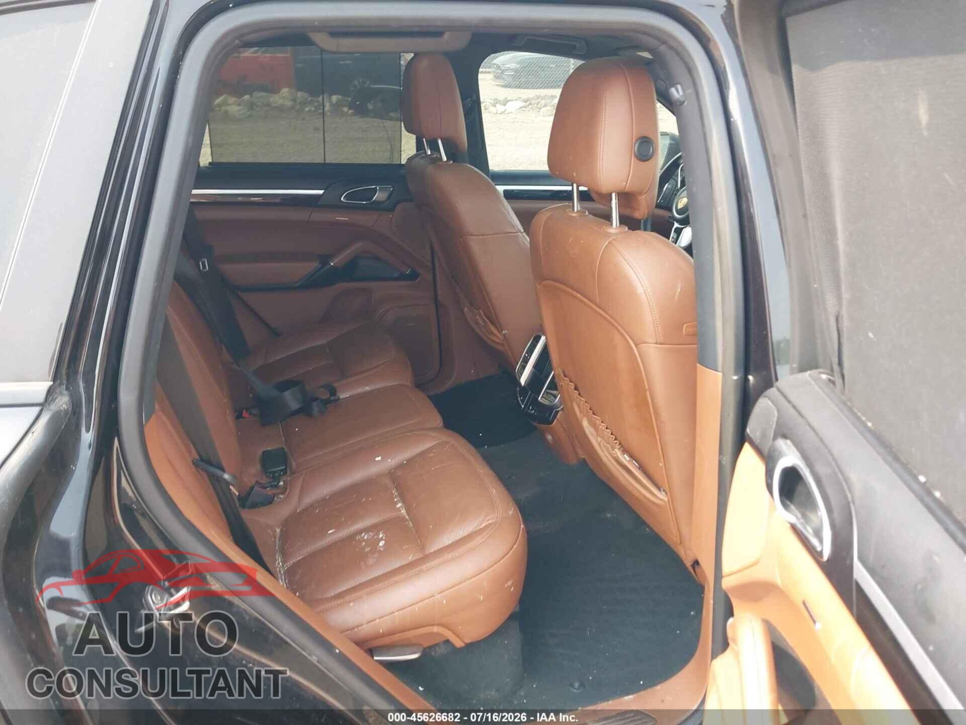 PORSCHE CAYENNE 2016 - WP1AB2A27GLA95934