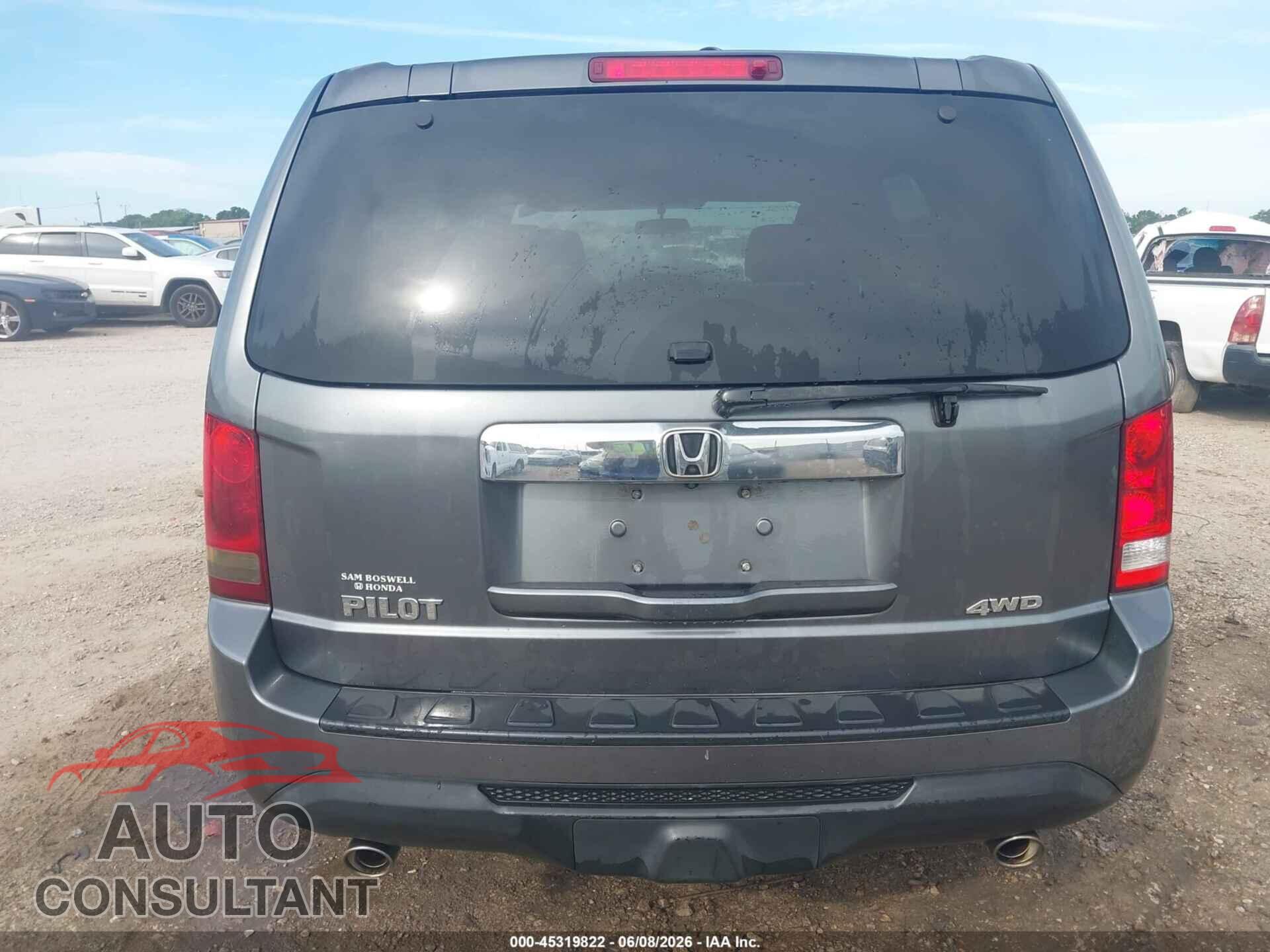 HONDA PILOT 2013 - 5FNYF4H4XDB046510