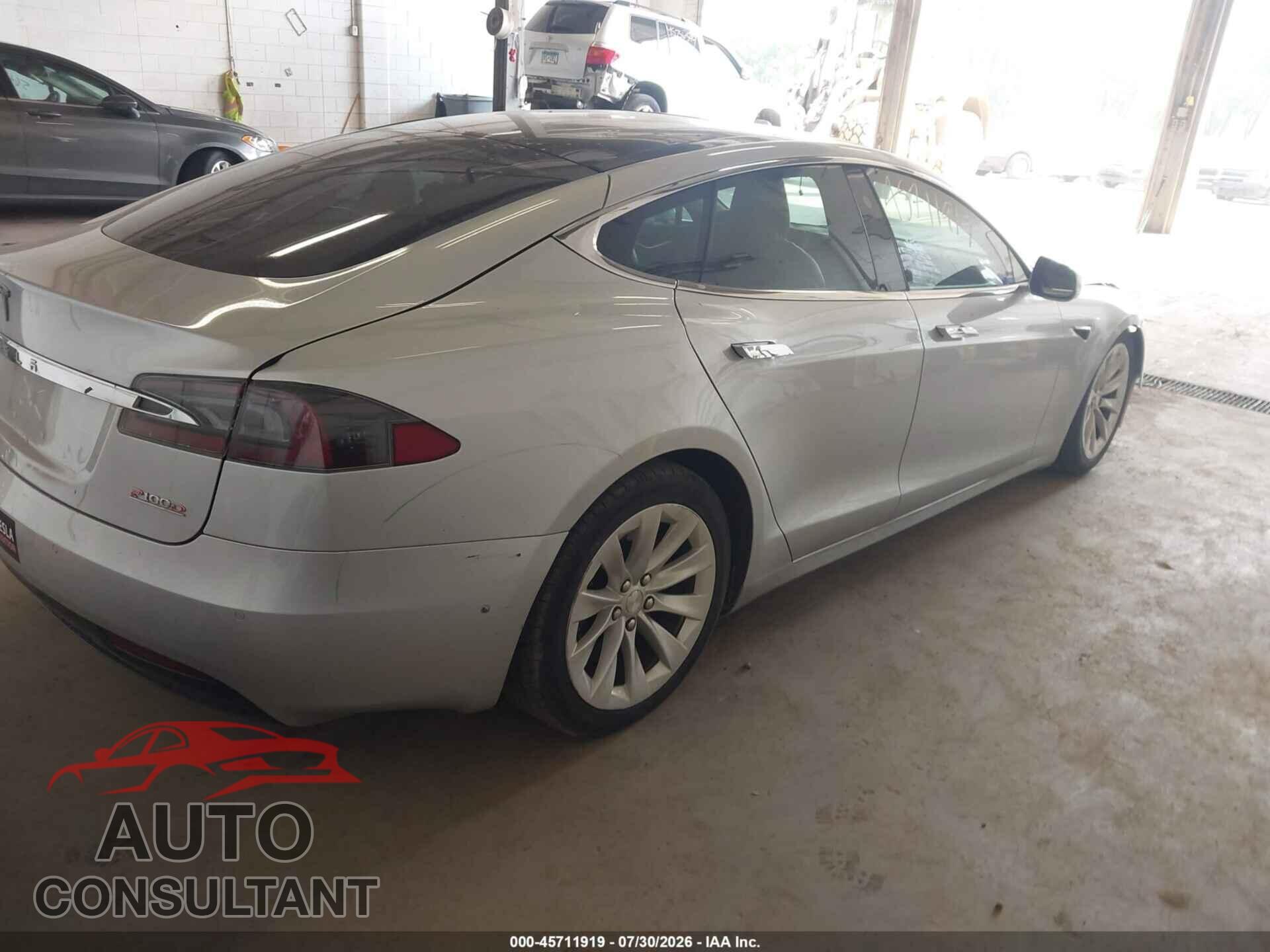TESLA MODEL S 2017 - 5YJSA1E24HF211012