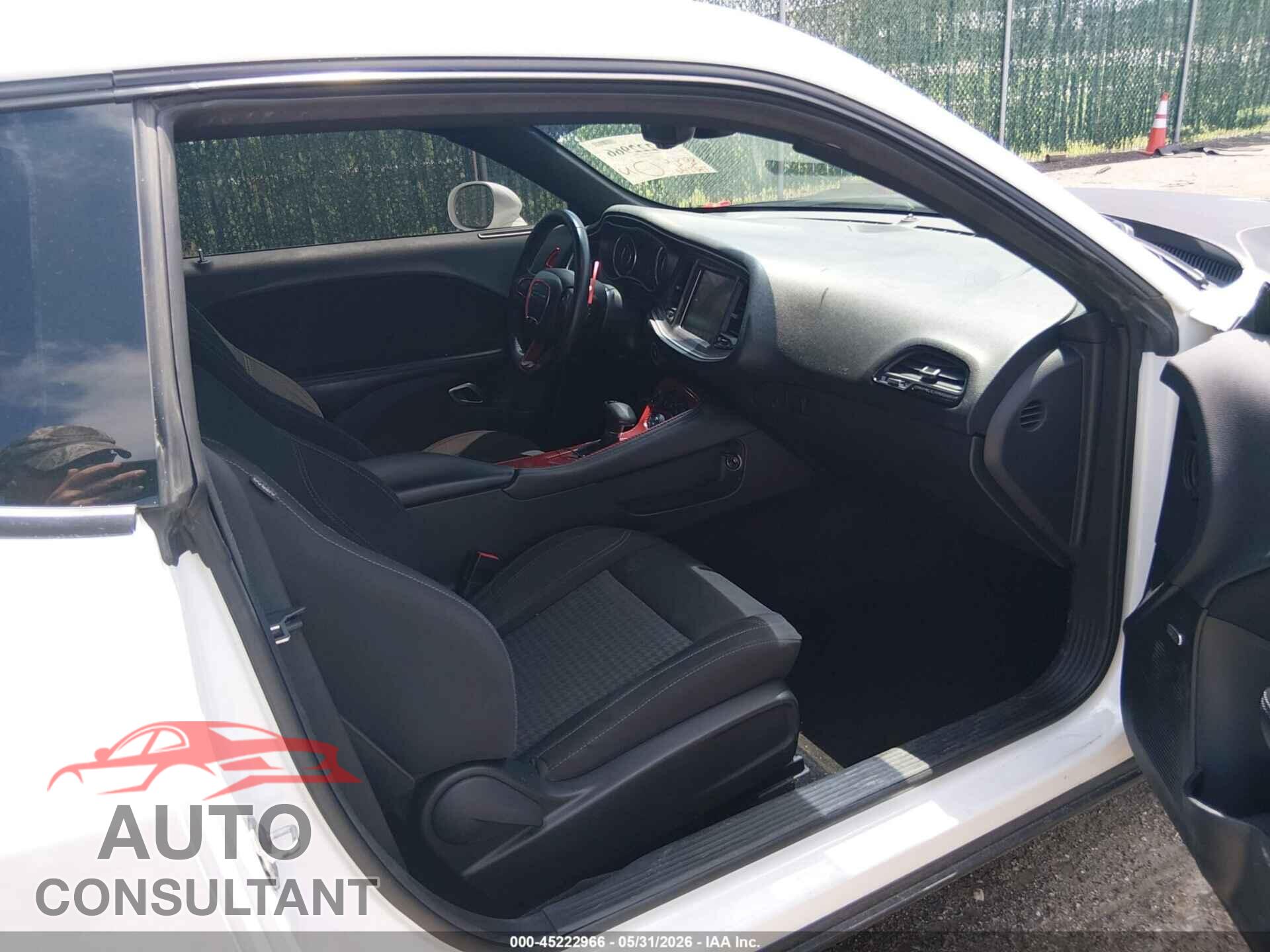 DODGE CHALLENGER 2015 - 2C3CDZAT4FH715144