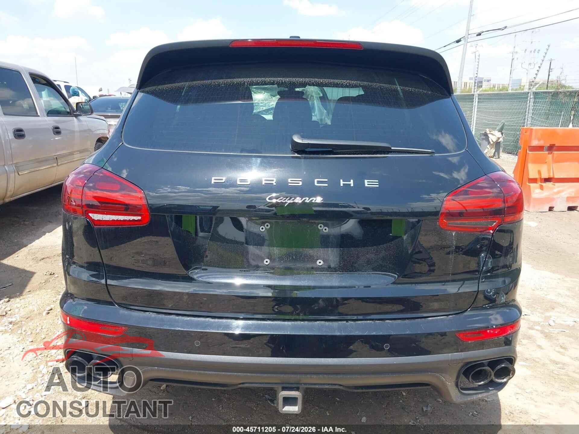 PORSCHE CAYENNE 2015 - WP1AF2A25FLA42197