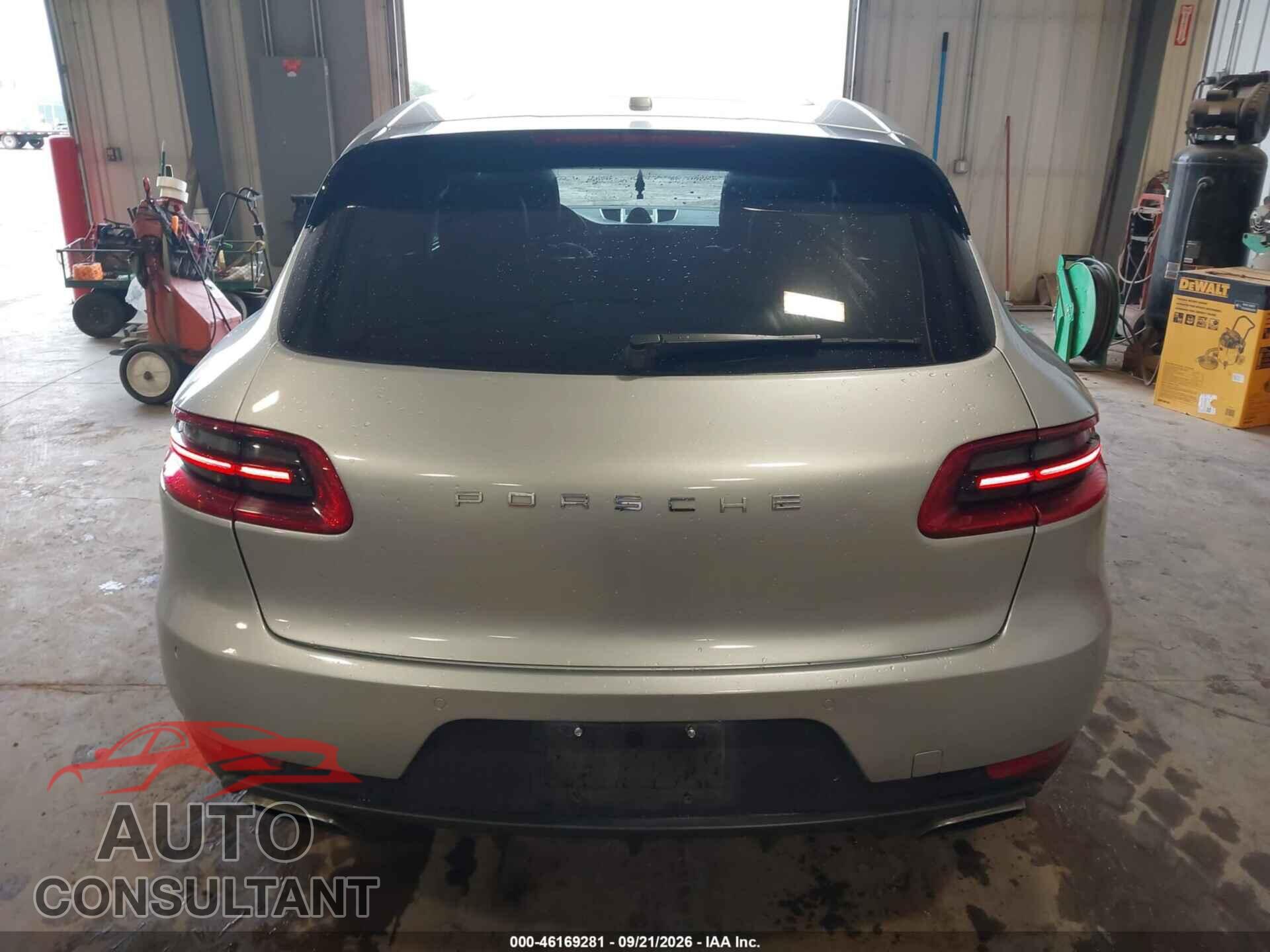 PORSCHE MACAN 2017 - WP1AA2A54HLB02398