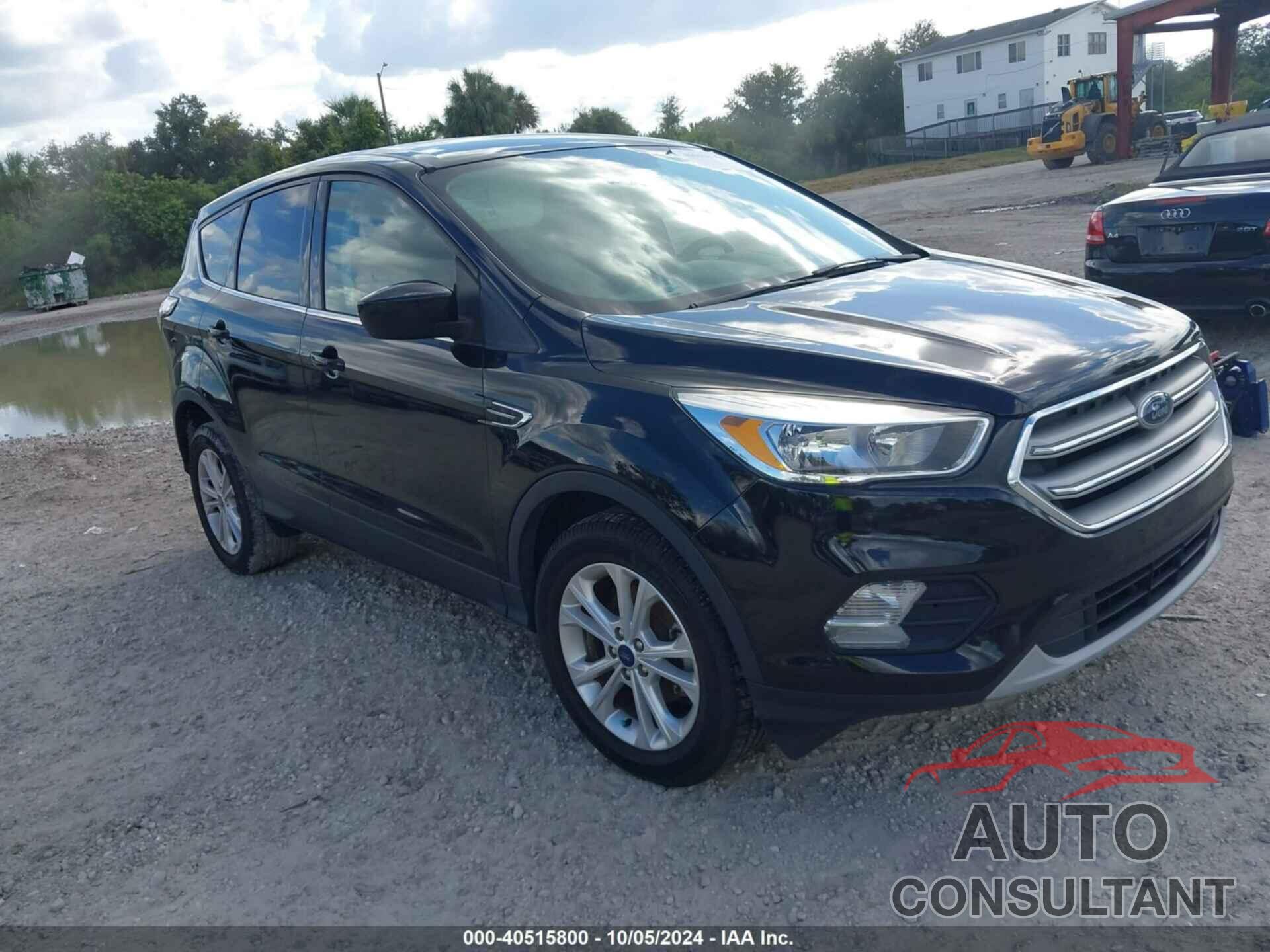 FORD ESCAPE 2017 - 1FMCU0GD1HUE12888