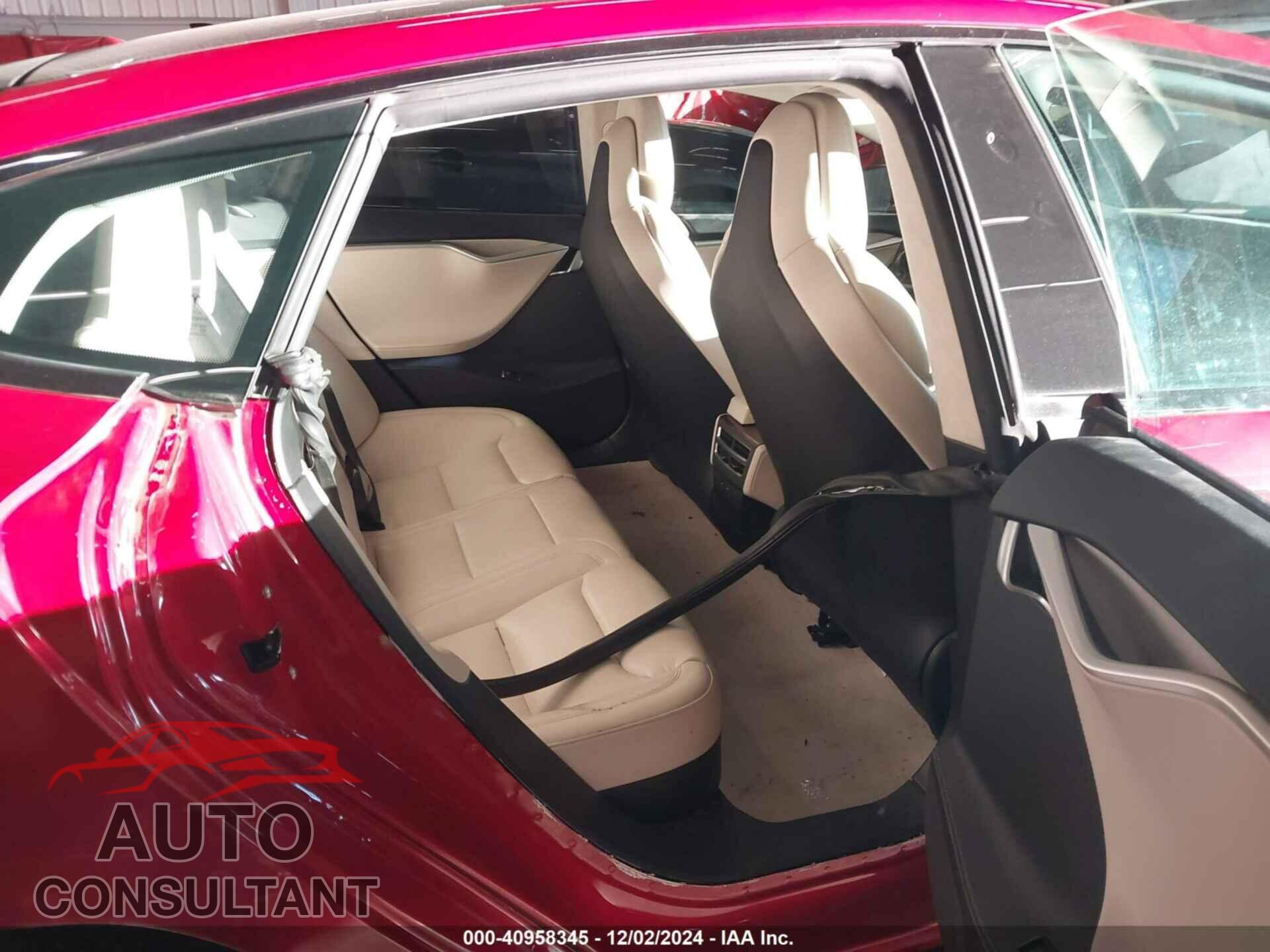 TESLA MODEL S 2017 - 5YJSA1E18HF216043