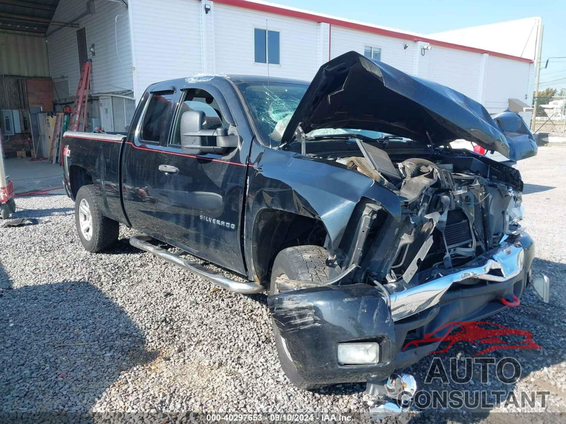 CHEVROLET SILVERADO 1500 2011 - 1GCRKSE39BZ207002