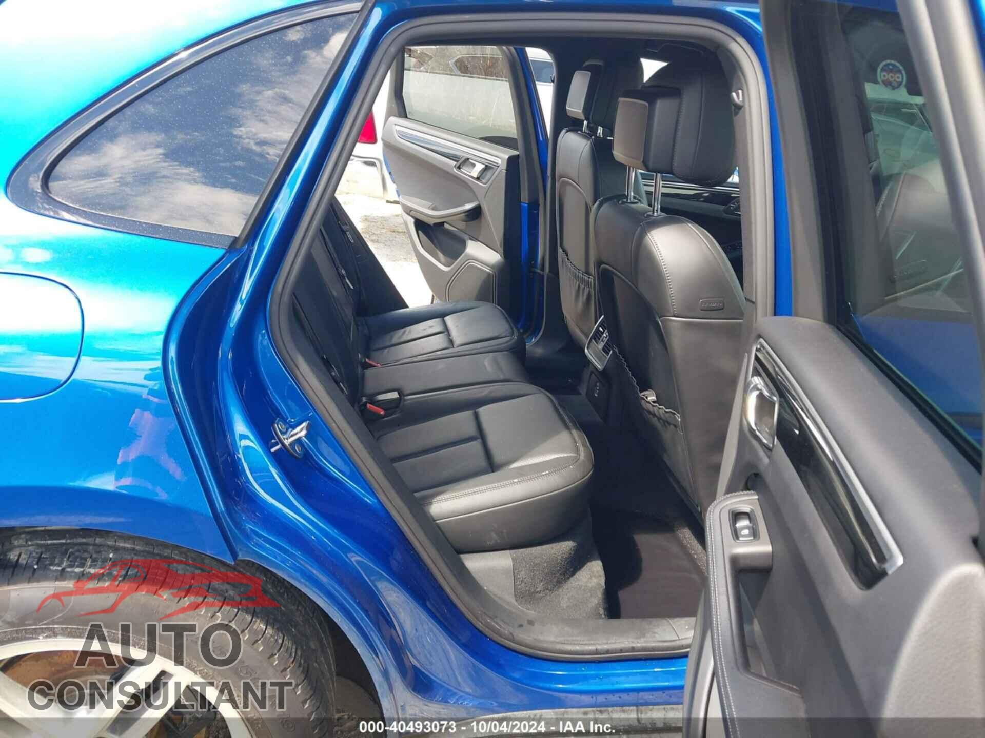 PORSCHE MACAN 2017 - WP1AA2A5XHLB02275
