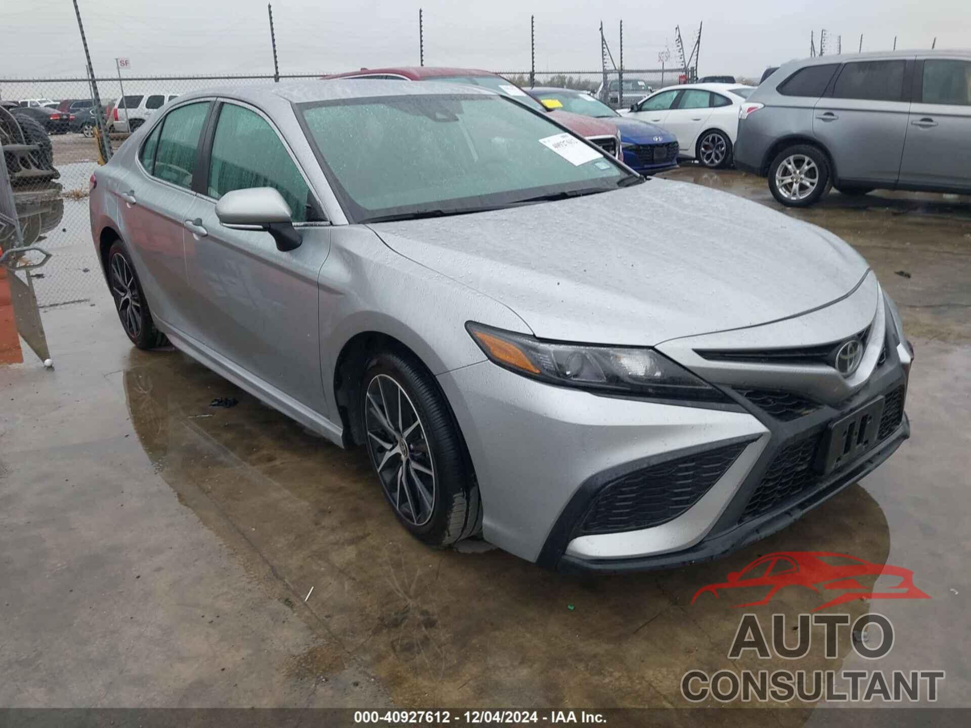 TOYOTA CAMRY 2024 - 4T1G11AK2RU906248