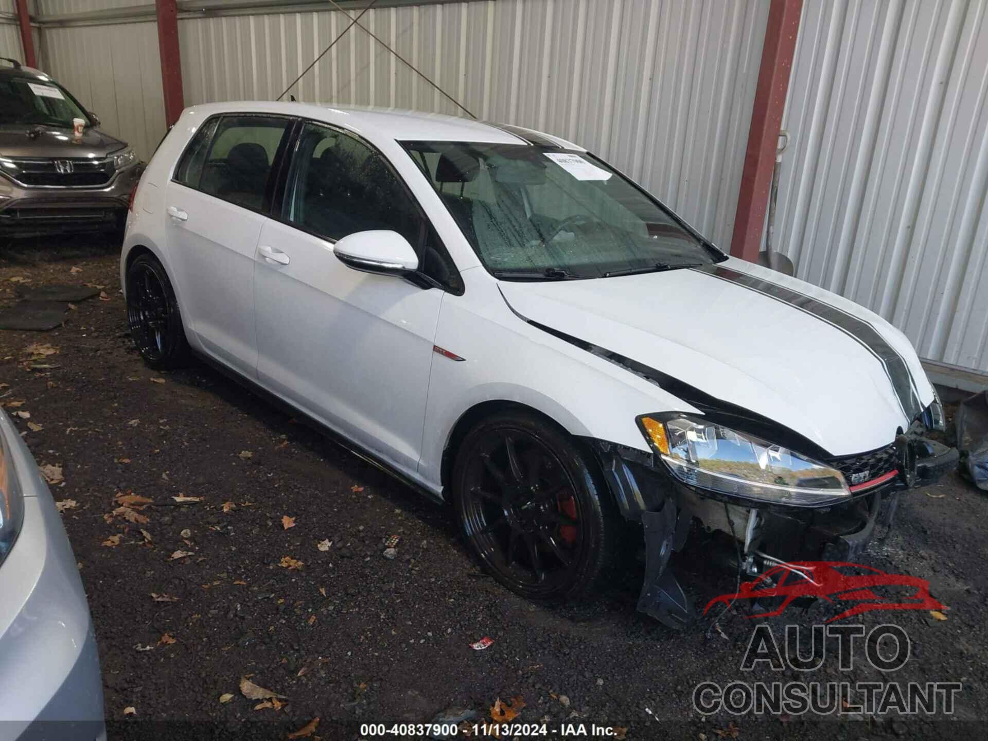 VOLKSWAGEN GOLF GTI 2018 - 3VW547AU6JM250794